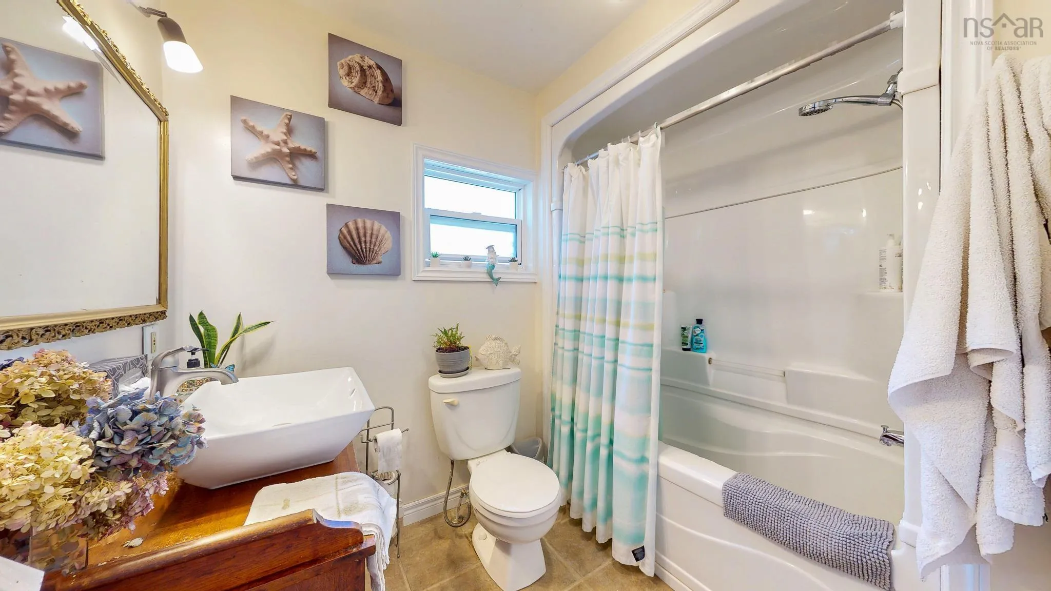 1258 Pereau Road, Upper Pereau, NS B0P 1H0, 3 Bedrooms Bedrooms, ,2 BathroomsBathrooms,Residential,For Sale,Pereau,202518050