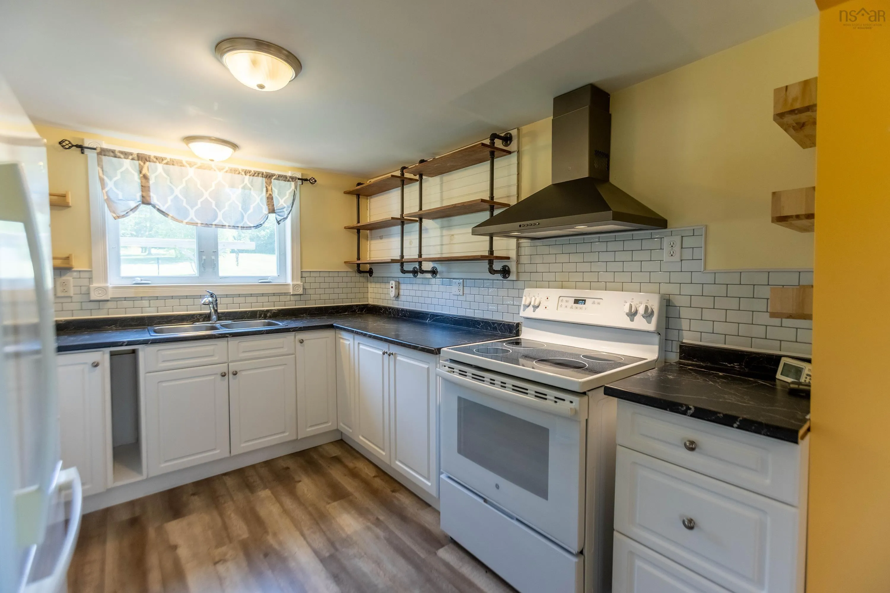 168 Highway 302, Southampton, NS B0M 1W0, 3 Bedrooms Bedrooms, ,1 BathroomBathrooms,Residential,For Sale,Highway 302,202517899