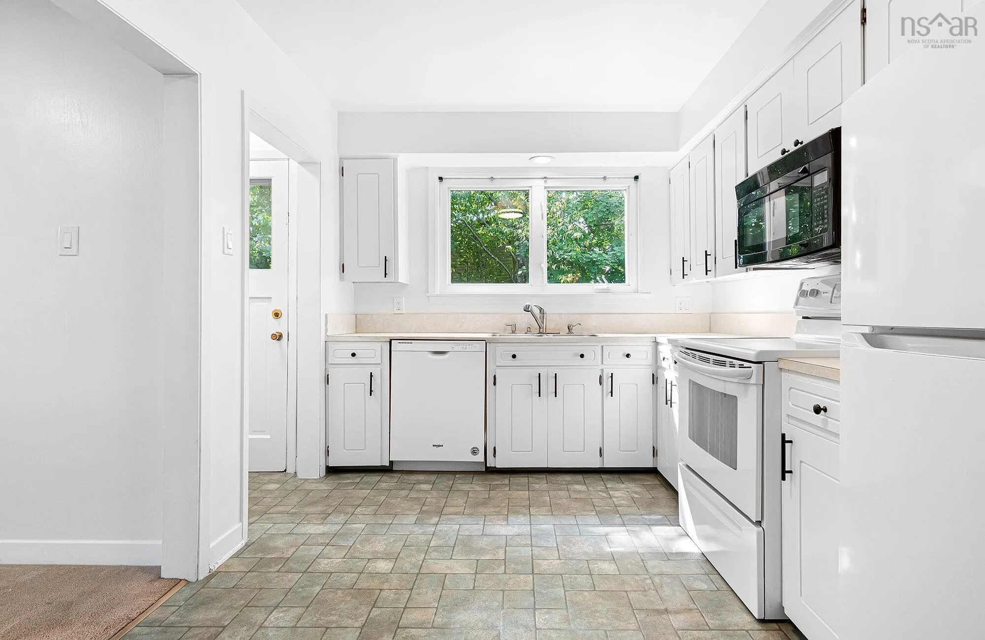 220 Melrose Avenue, Halifax, NS B3N 2E7, 4 Bedrooms Bedrooms, ,2 BathroomsBathrooms,Residential,For Sale,Melrose,202520520