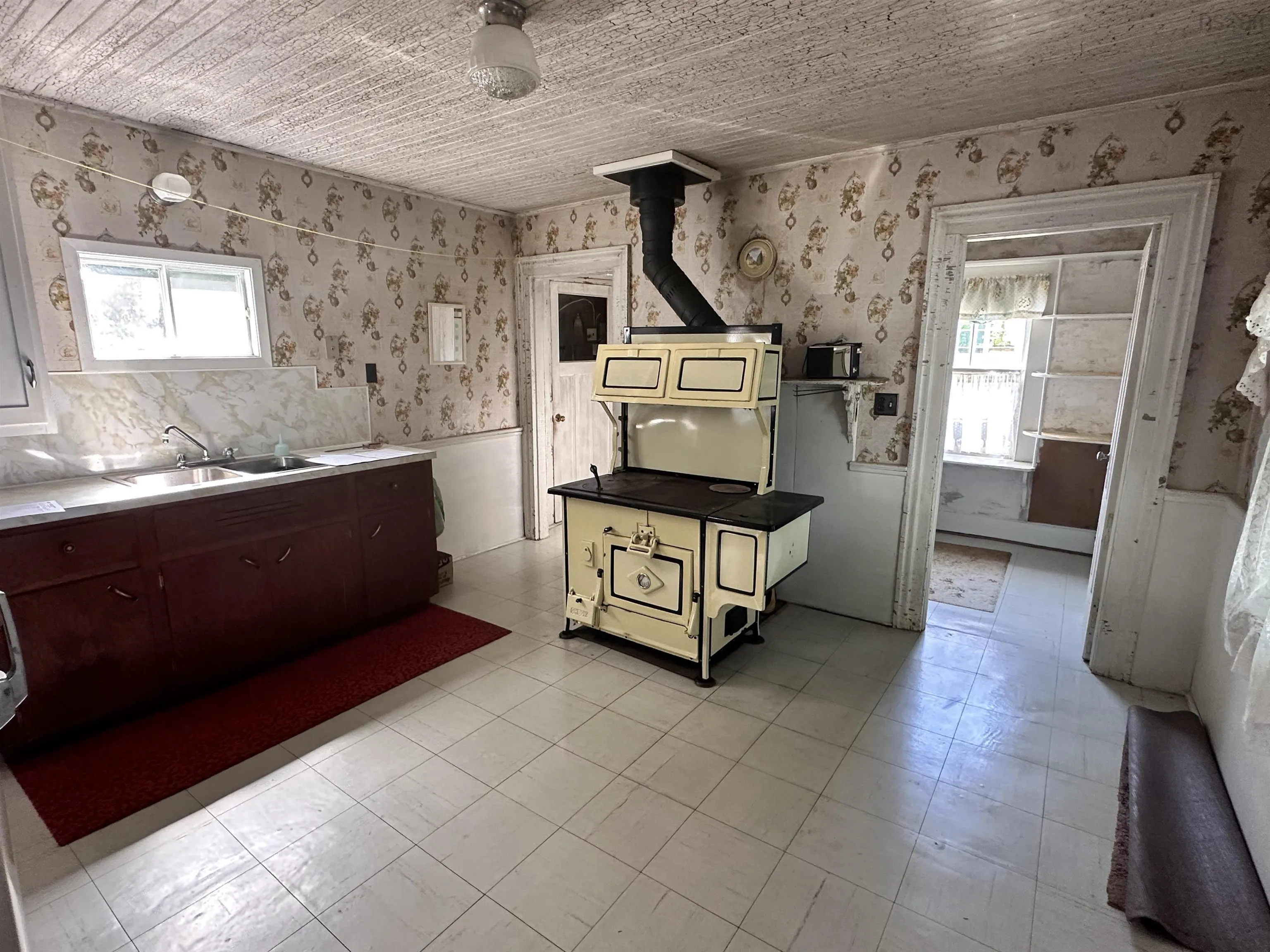 338 Central Port Mouton Road, Port Mouton, NS B0T 1T0, 3 Bedrooms Bedrooms, ,Residential,For Sale,Central Port Mouton,202520991