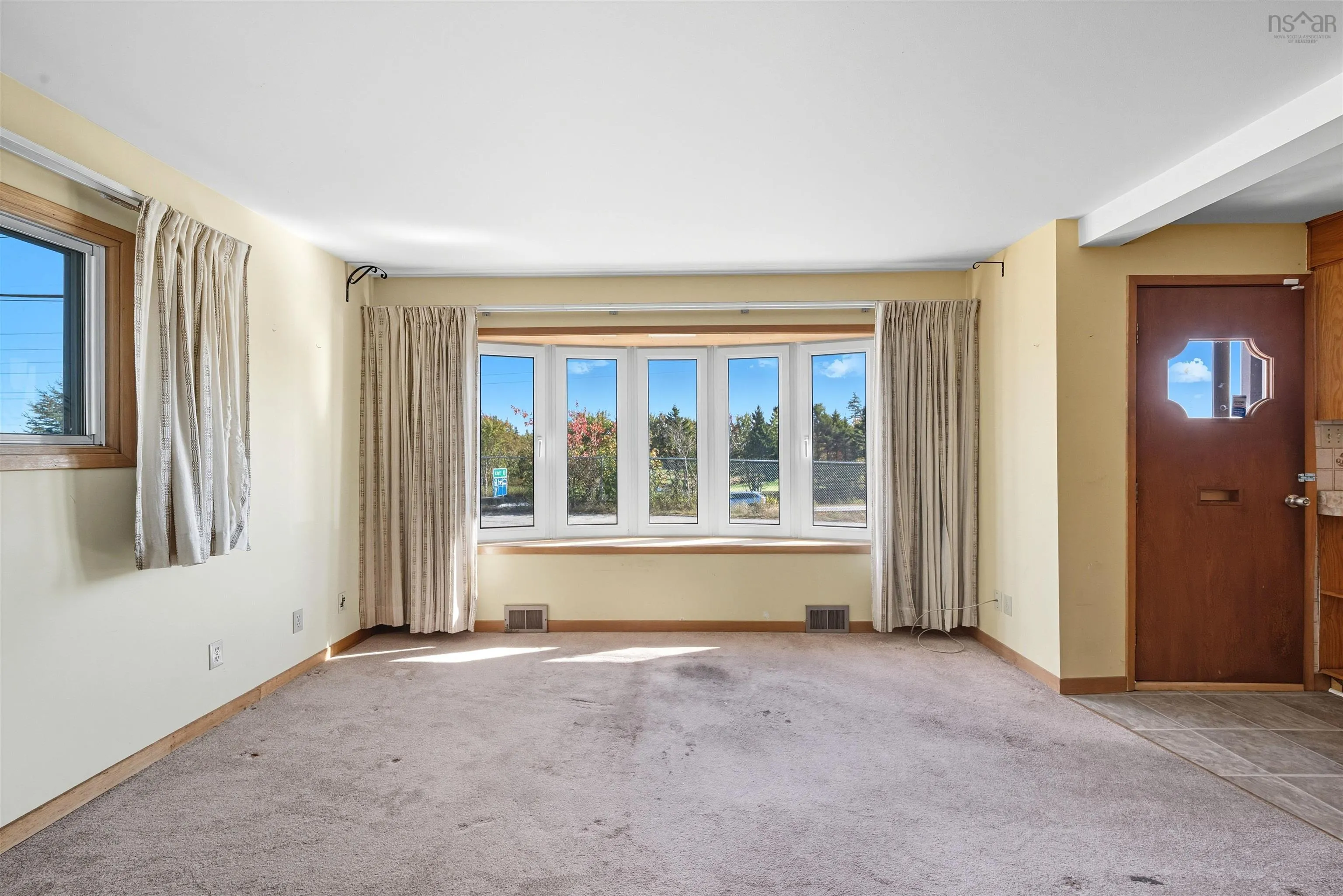 125 School Avenue, Fairview, NS B3N 2E1, 3 Bedrooms Bedrooms, ,2 BathroomsBathrooms,Residential,For Sale,School,202524900