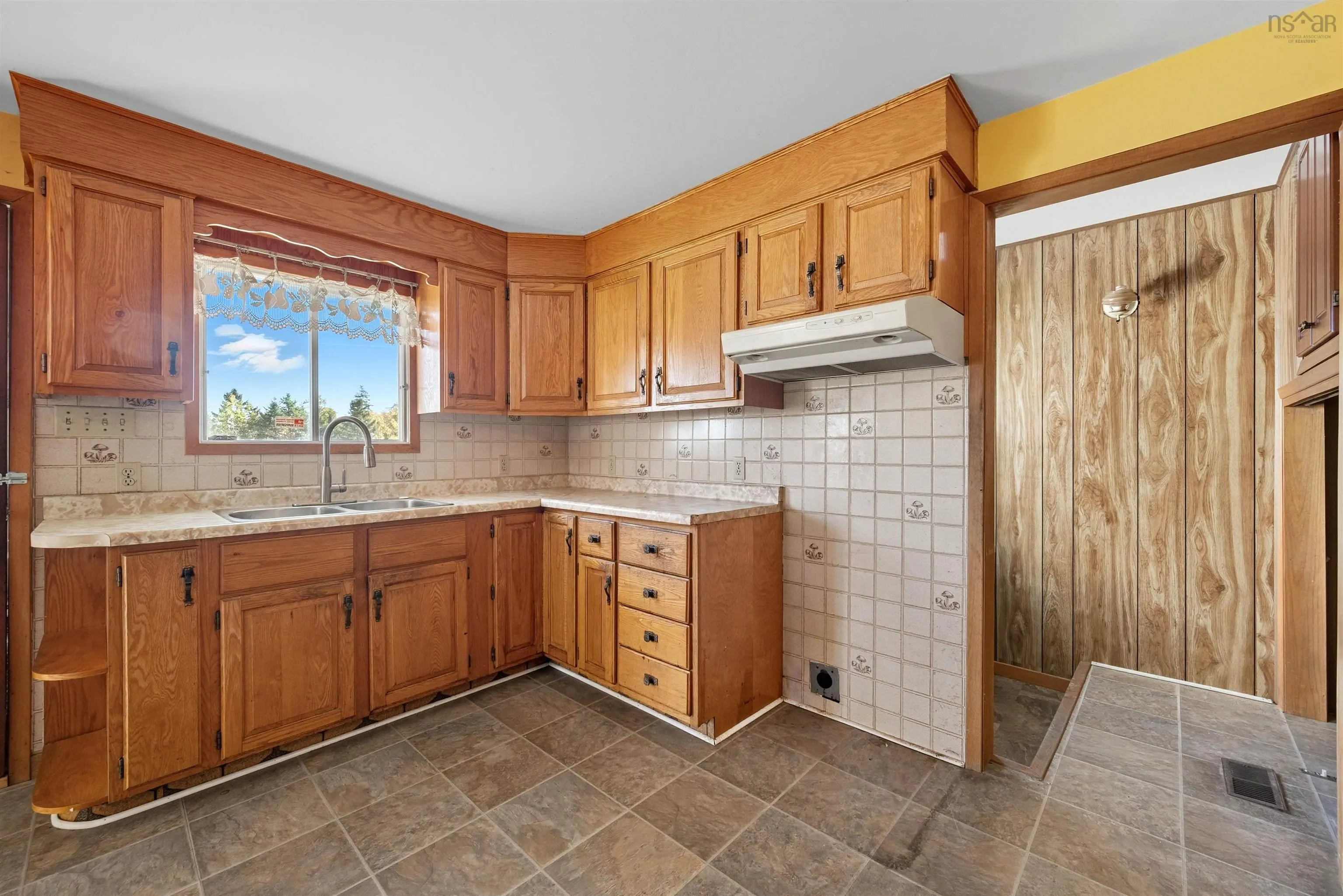 125 School Avenue, Fairview, NS B3N 2E1, 3 Bedrooms Bedrooms, ,2 BathroomsBathrooms,Residential,For Sale,School,202524900