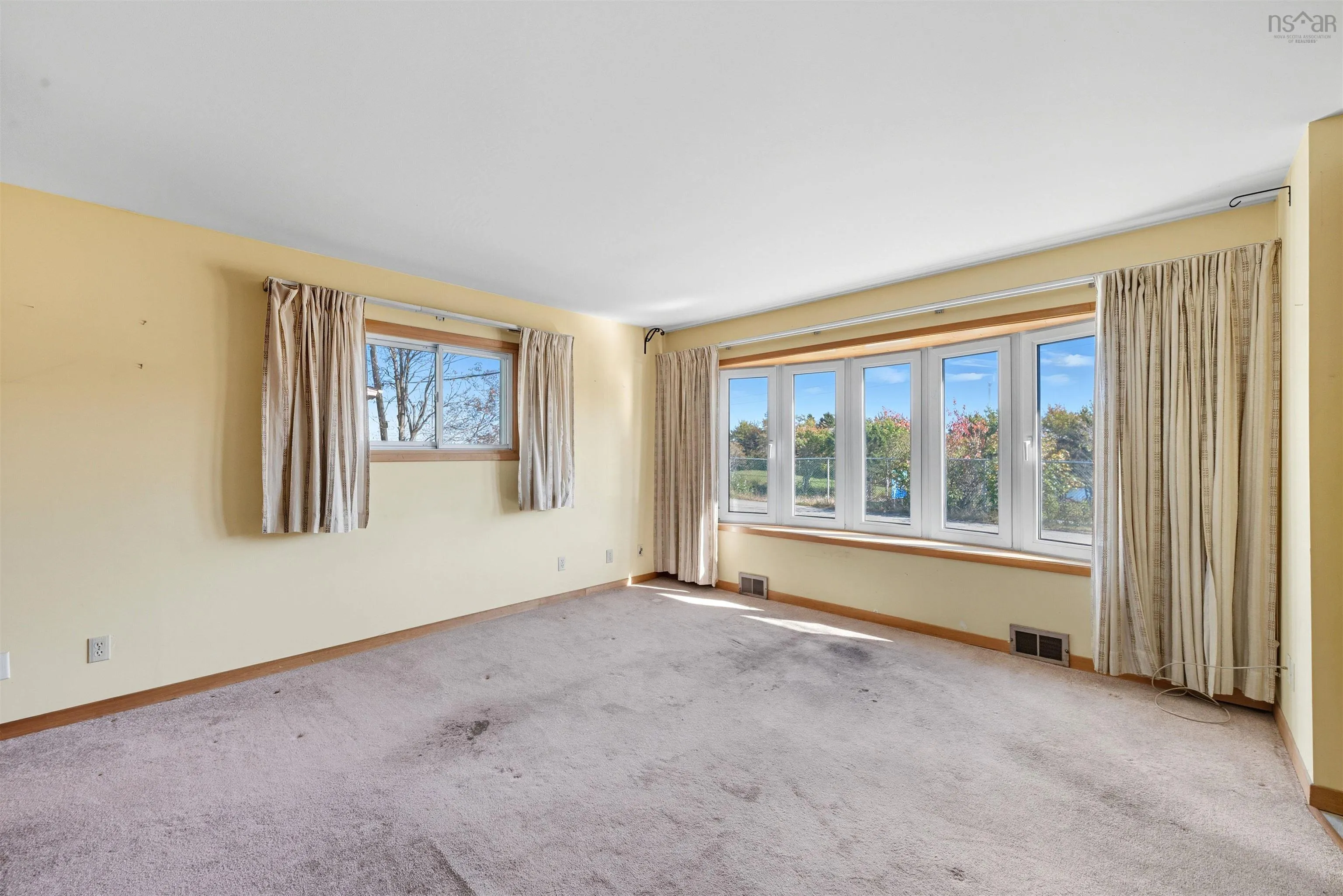 125 School Avenue, Fairview, NS B3N 2E1, 3 Bedrooms Bedrooms, ,2 BathroomsBathrooms,Residential,For Sale,School,202524900