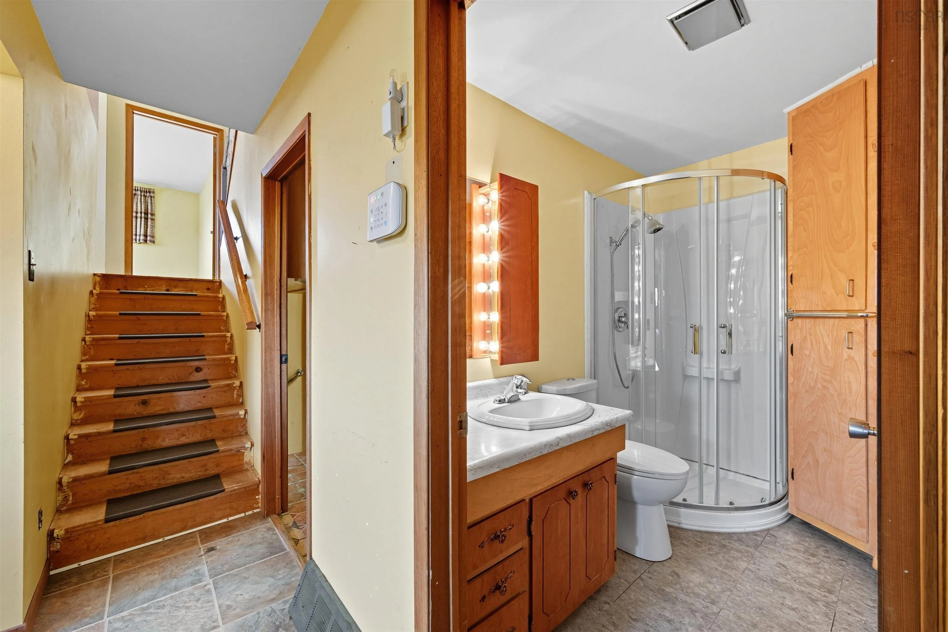 125 School Avenue, Fairview, NS B3N 2E1, 3 Bedrooms Bedrooms, ,2 BathroomsBathrooms,Residential,For Sale,School,202524900