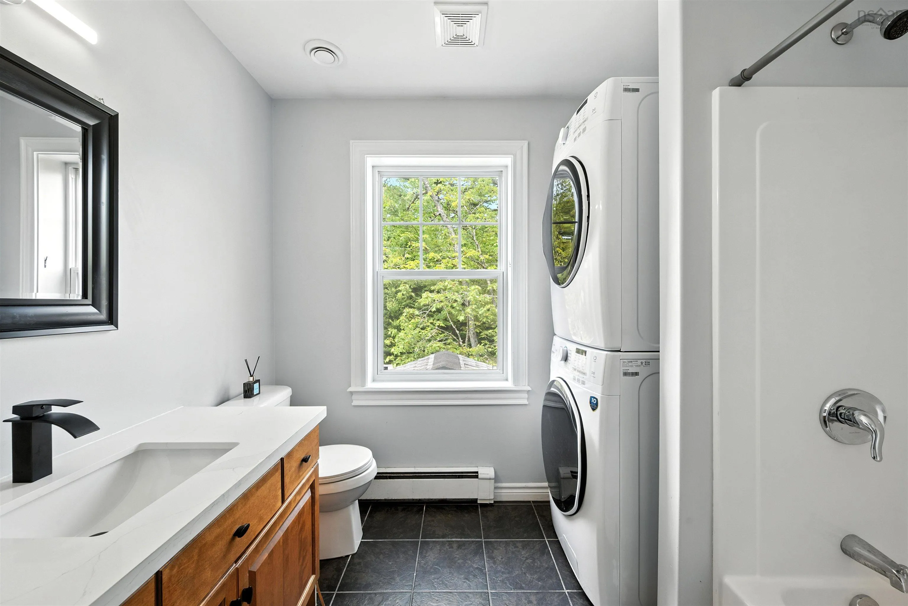30 Oxer Close, Hammonds Plains, NS B4B 2B8, 4 Bedrooms Bedrooms, ,4 BathroomsBathrooms,Residential,For Sale,Oxer,202520284
