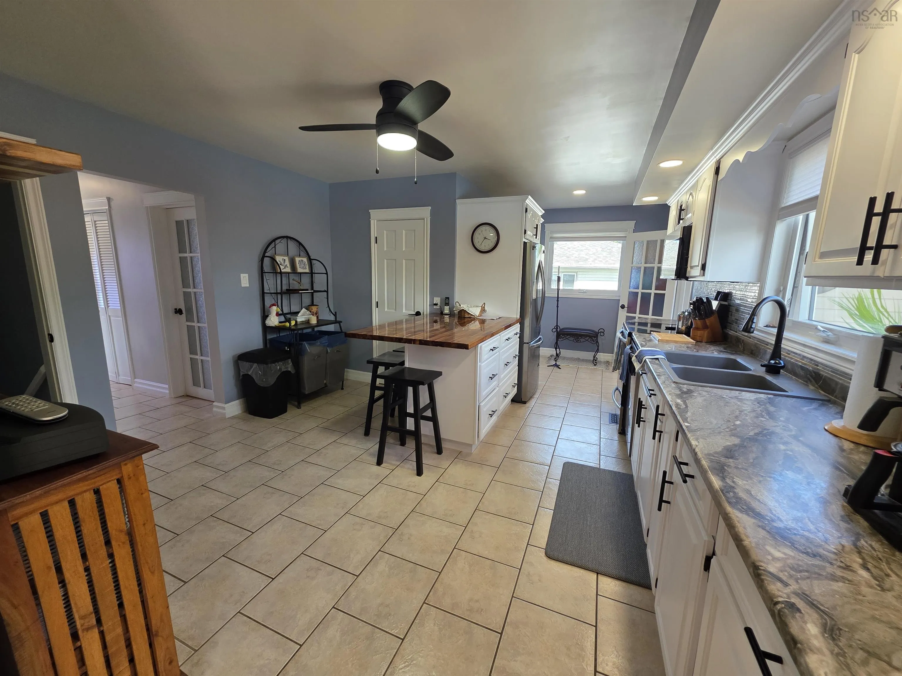 53 Holyrood Drive, Sydney, NS B1S 1Y1, 4 Bedrooms Bedrooms, ,2 BathroomsBathrooms,Residential,For Sale,Holyrood,202521358