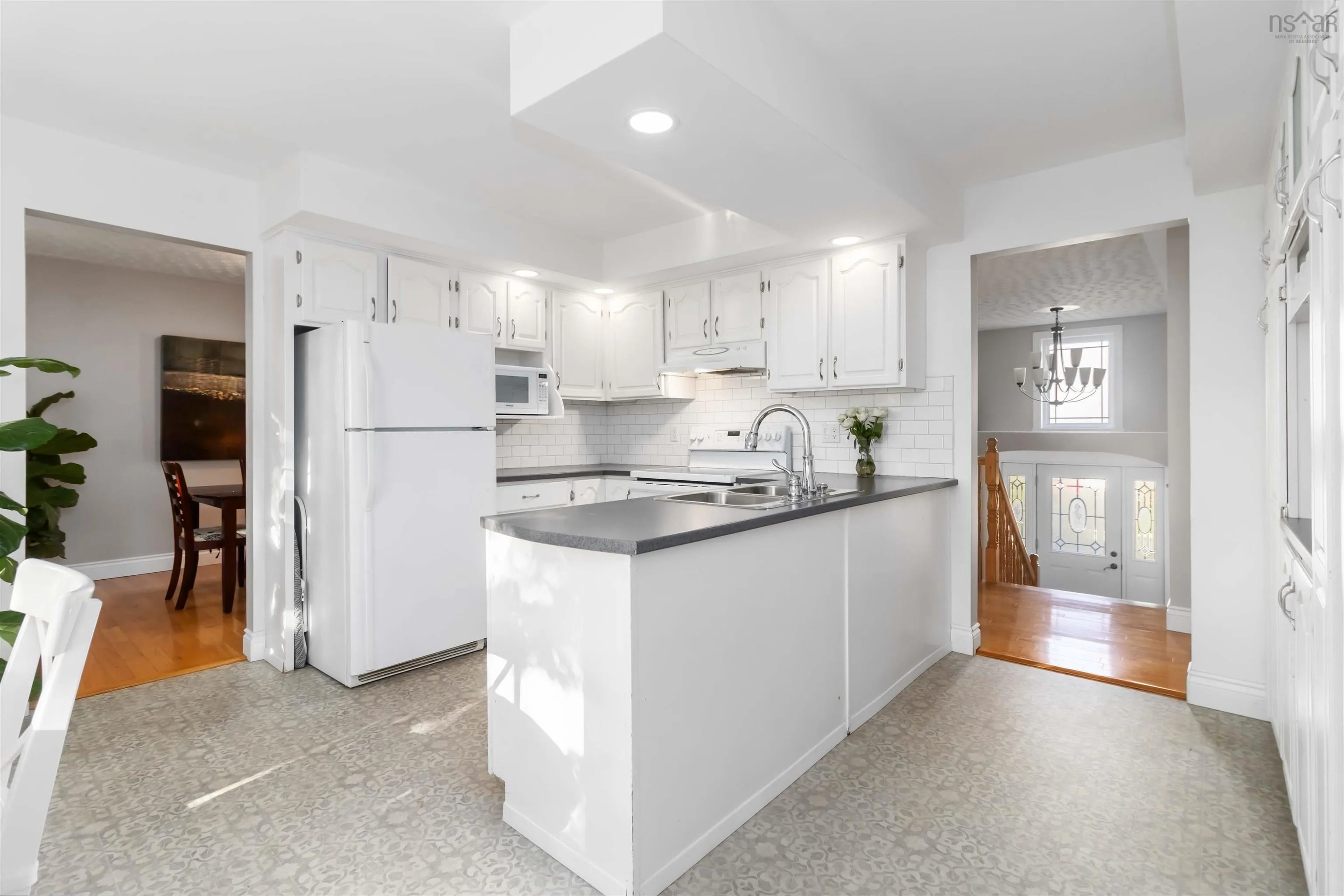 7 Capistrano Drive, Dartmouth, NS B2X 3N4, 4 Bedrooms Bedrooms, ,2 BathroomsBathrooms,Residential,For Sale,Capistrano,202525584