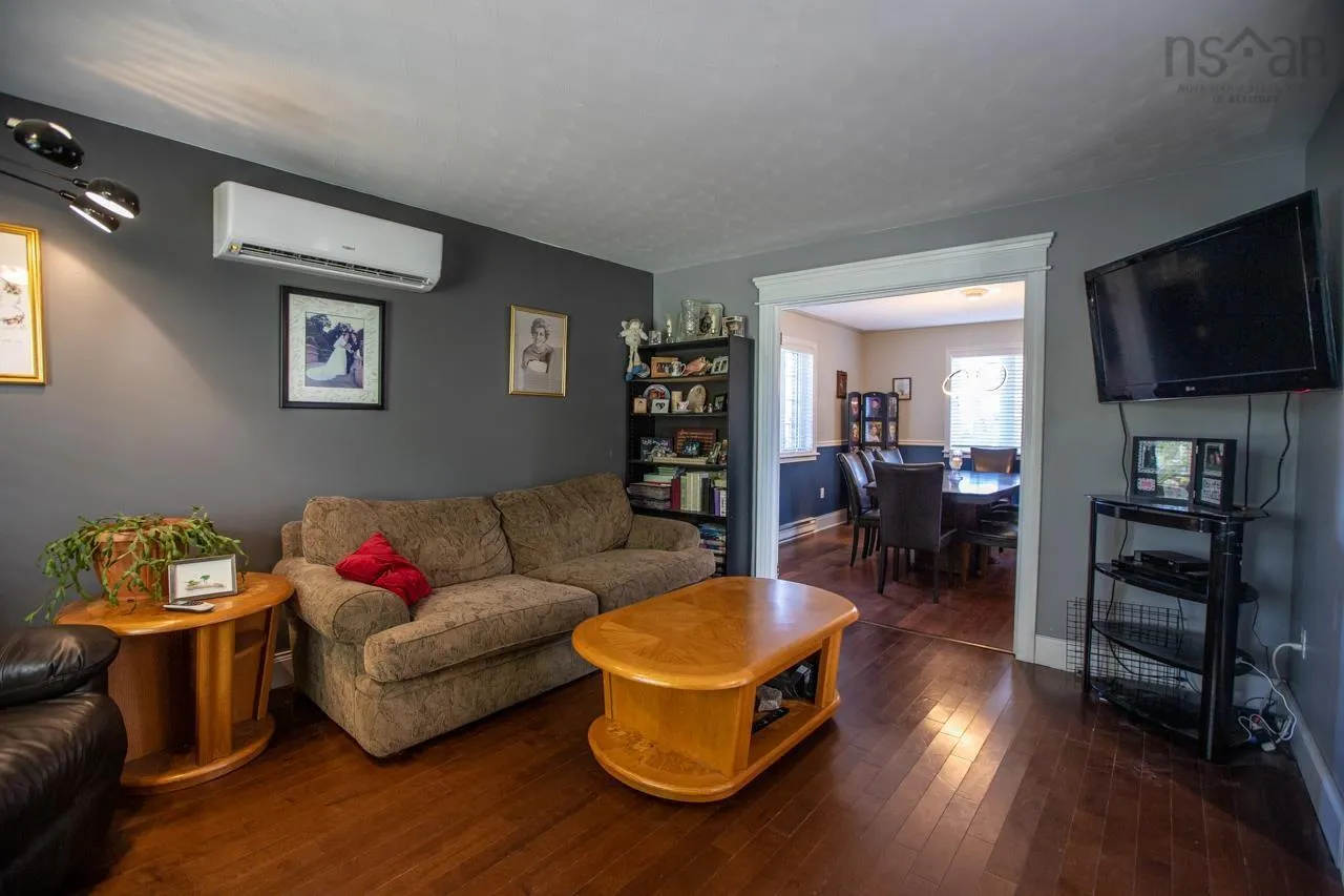 2 Lakeshire Crescent, Colby Ns B2v 2p3, 5 Bedrooms Bedrooms, ,4 BathroomsBathrooms,Residential,For Sale,Lakeshire,202508291