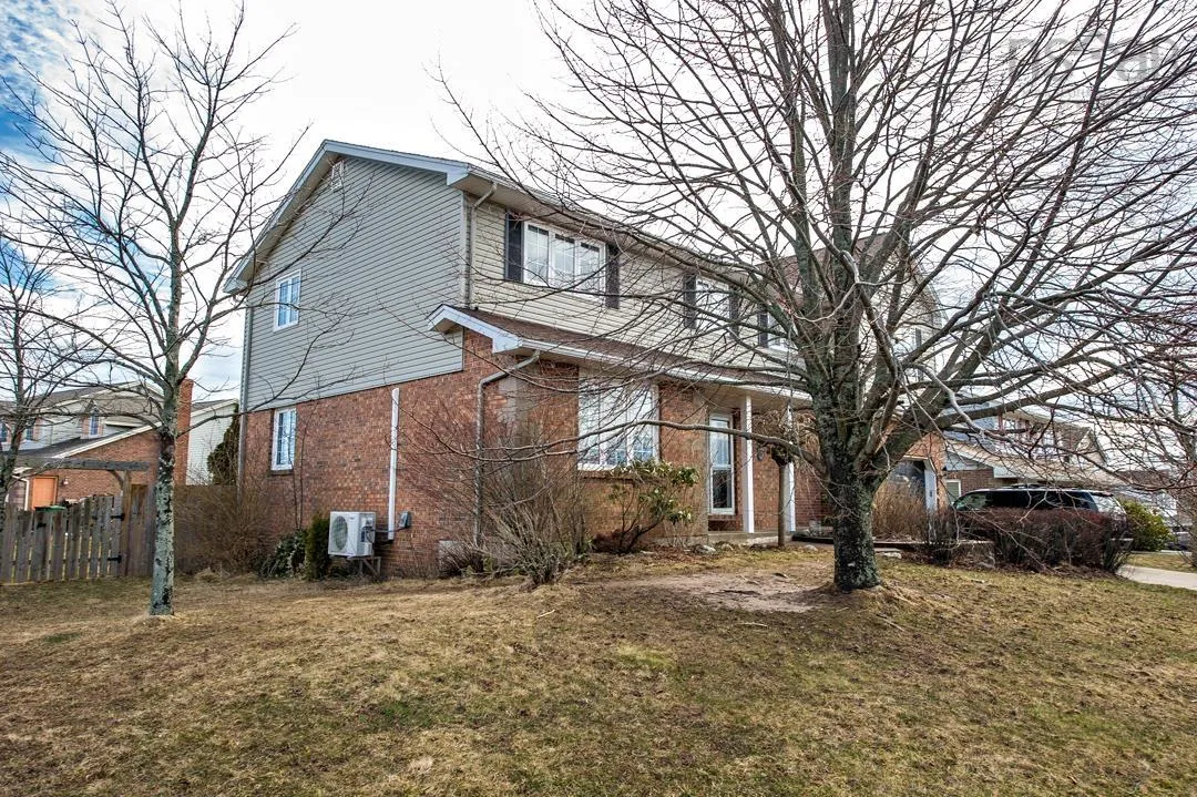 2 Lakeshire Crescent, Colby Ns B2v 2p3, 5 Bedrooms Bedrooms, ,4 BathroomsBathrooms,Residential,For Sale,Lakeshire,202508291