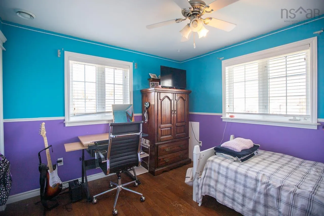 2 Lakeshire Crescent, Colby Ns B2v 2p3, 5 Bedrooms Bedrooms, ,4 BathroomsBathrooms,Residential,For Sale,Lakeshire,202508291
