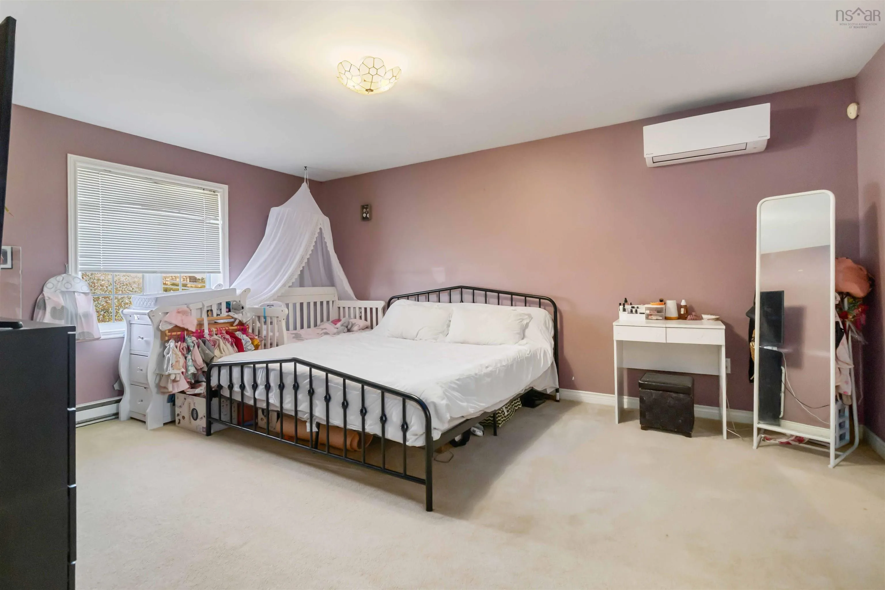 74 Russell Lake Drive, Dartmouth, NS B2W 6E7, 3 Bedrooms Bedrooms, ,3 BathroomsBathrooms,Residential,For Sale,Russell Lake,202522886