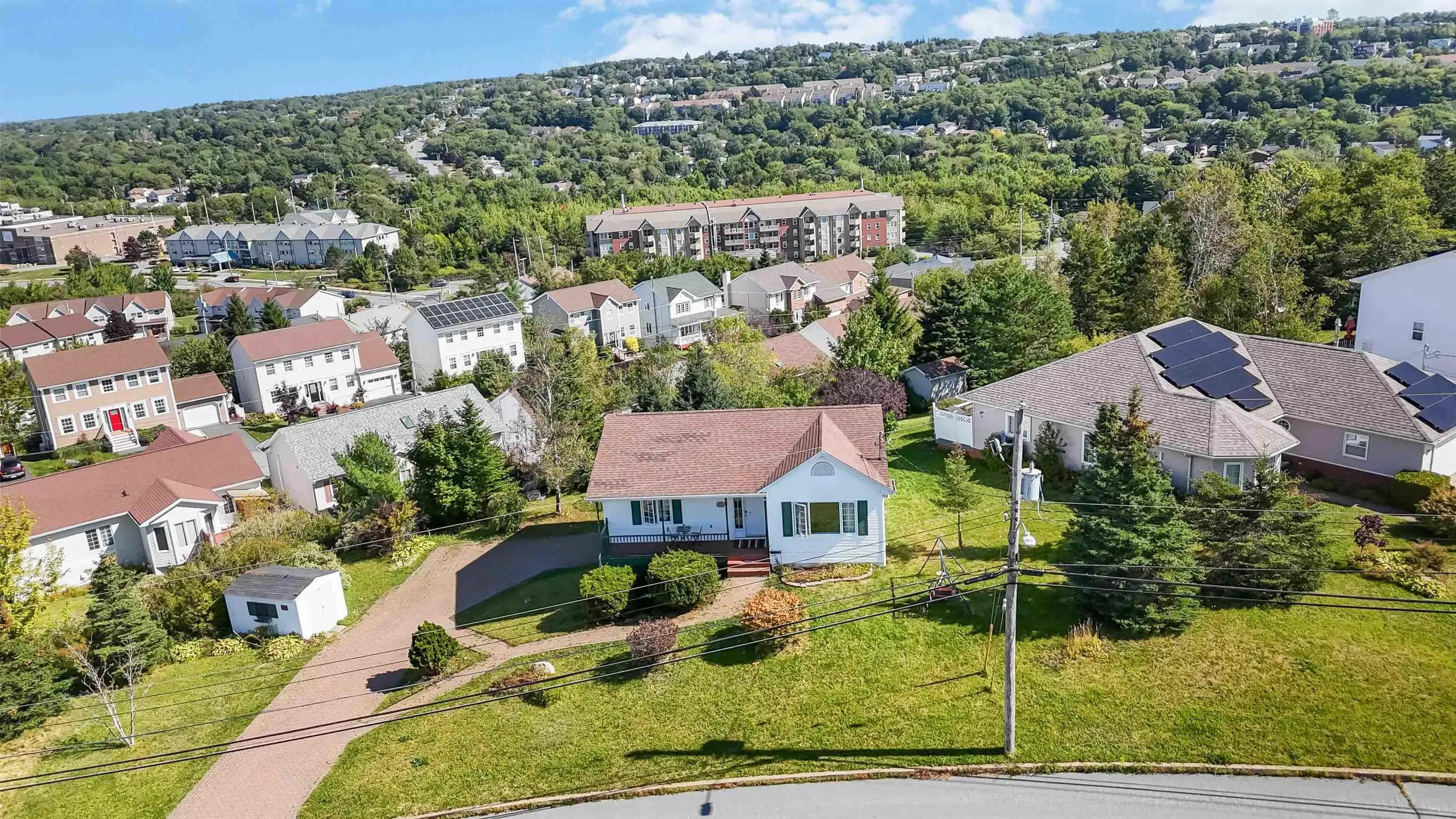 74 Russell Lake Drive, Dartmouth, NS B2W 6E7, 3 Bedrooms Bedrooms, ,3 BathroomsBathrooms,Residential,For Sale,Russell Lake,202522886