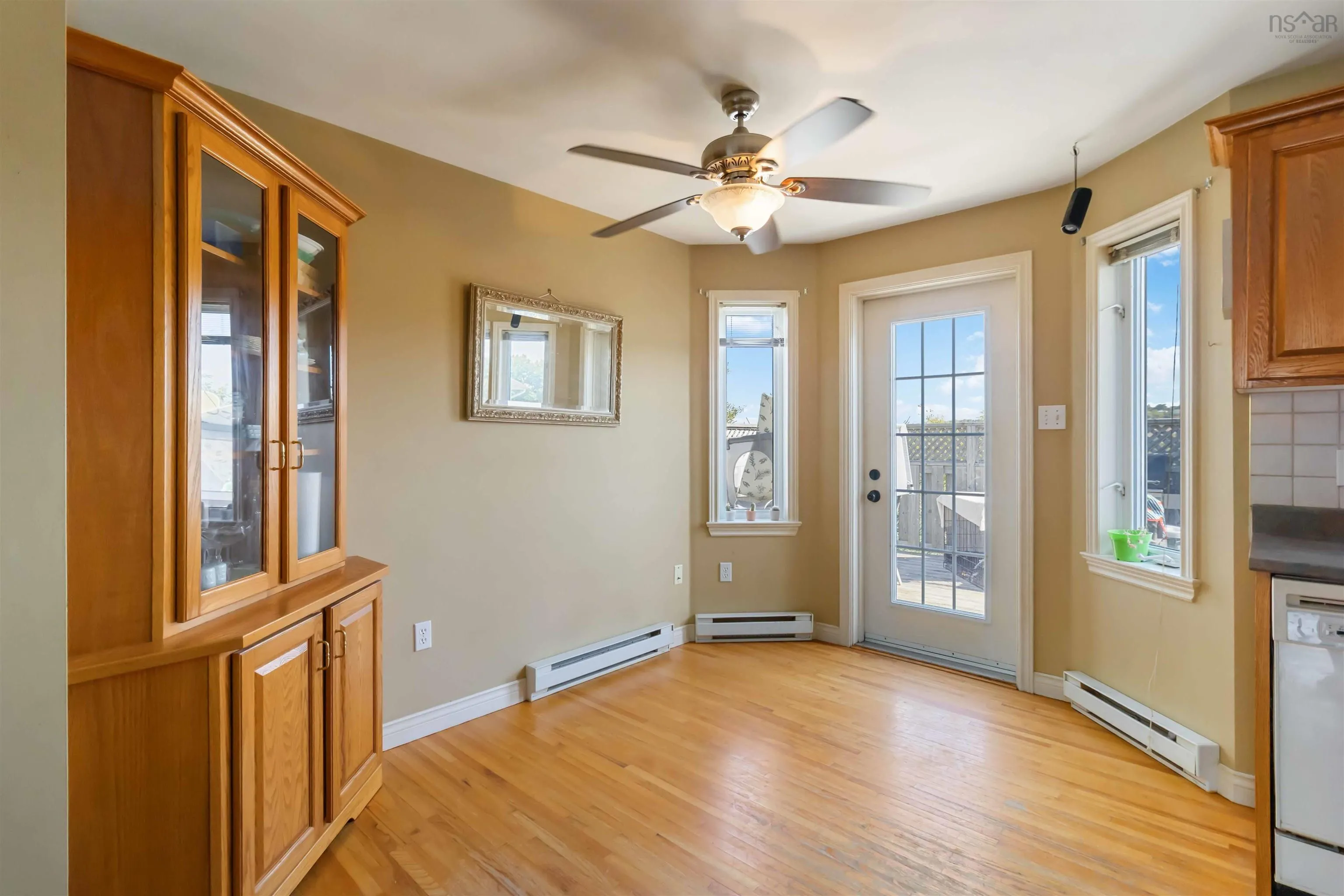 74 Russell Lake Drive, Dartmouth, NS B2W 6E7, 3 Bedrooms Bedrooms, ,3 BathroomsBathrooms,Residential,For Sale,Russell Lake,202522886