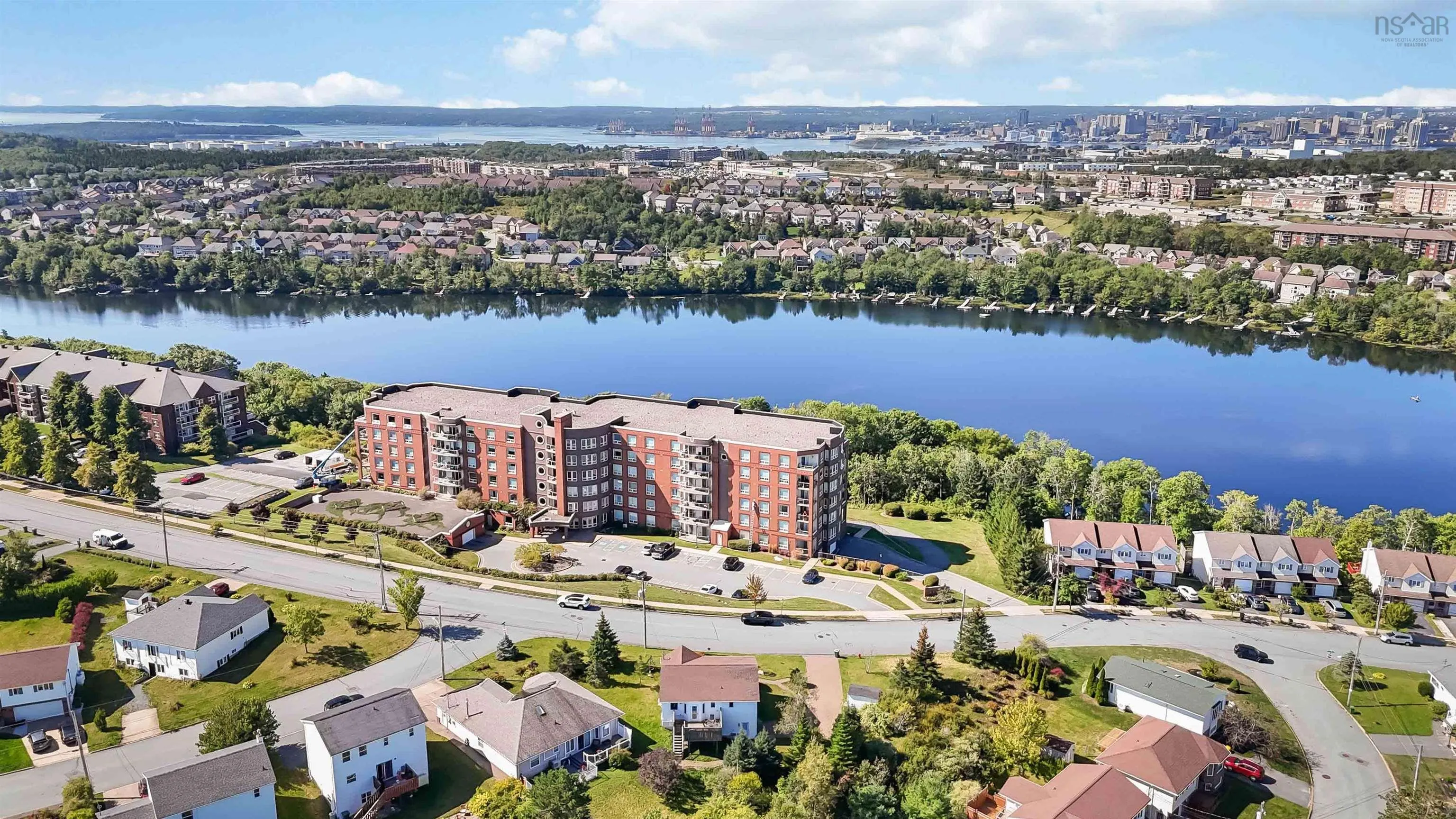 74 Russell Lake Drive, Dartmouth, NS B2W 6E7, 3 Bedrooms Bedrooms, ,3 BathroomsBathrooms,Residential,For Sale,Russell Lake,202522886
