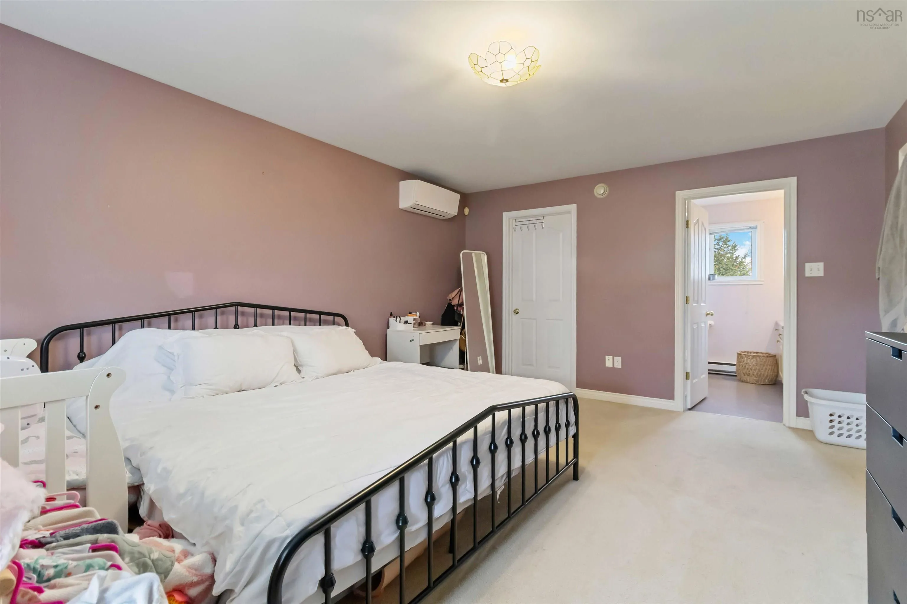 74 Russell Lake Drive, Dartmouth, NS B2W 6E7, 3 Bedrooms Bedrooms, ,3 BathroomsBathrooms,Residential,For Sale,Russell Lake,202522886