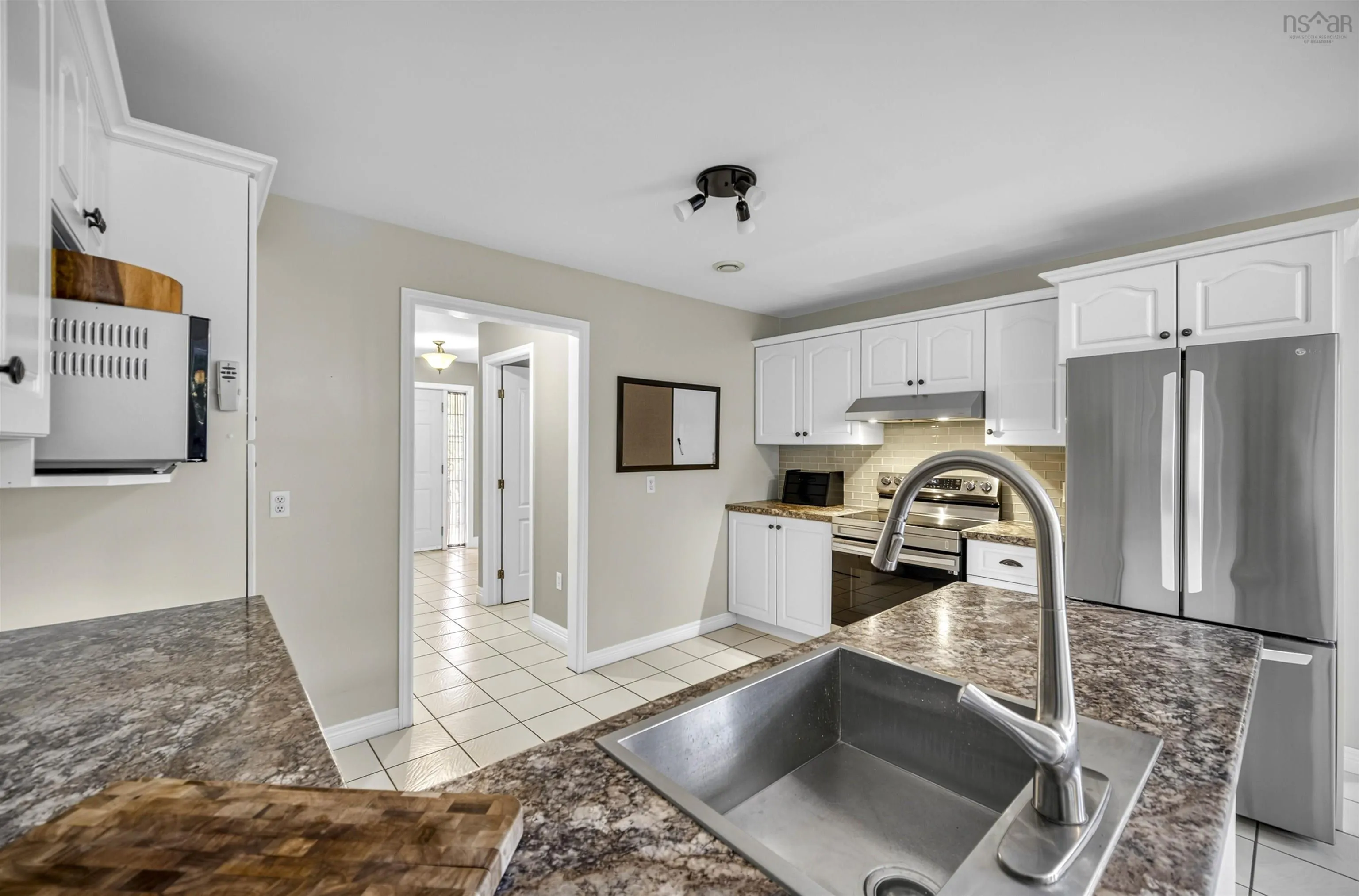 54 Oceanview Drive, Bedford, NS B4A 4C4, 3 Bedrooms Bedrooms, ,3 BathroomsBathrooms,Residential,For Sale,Oceanview,202523932