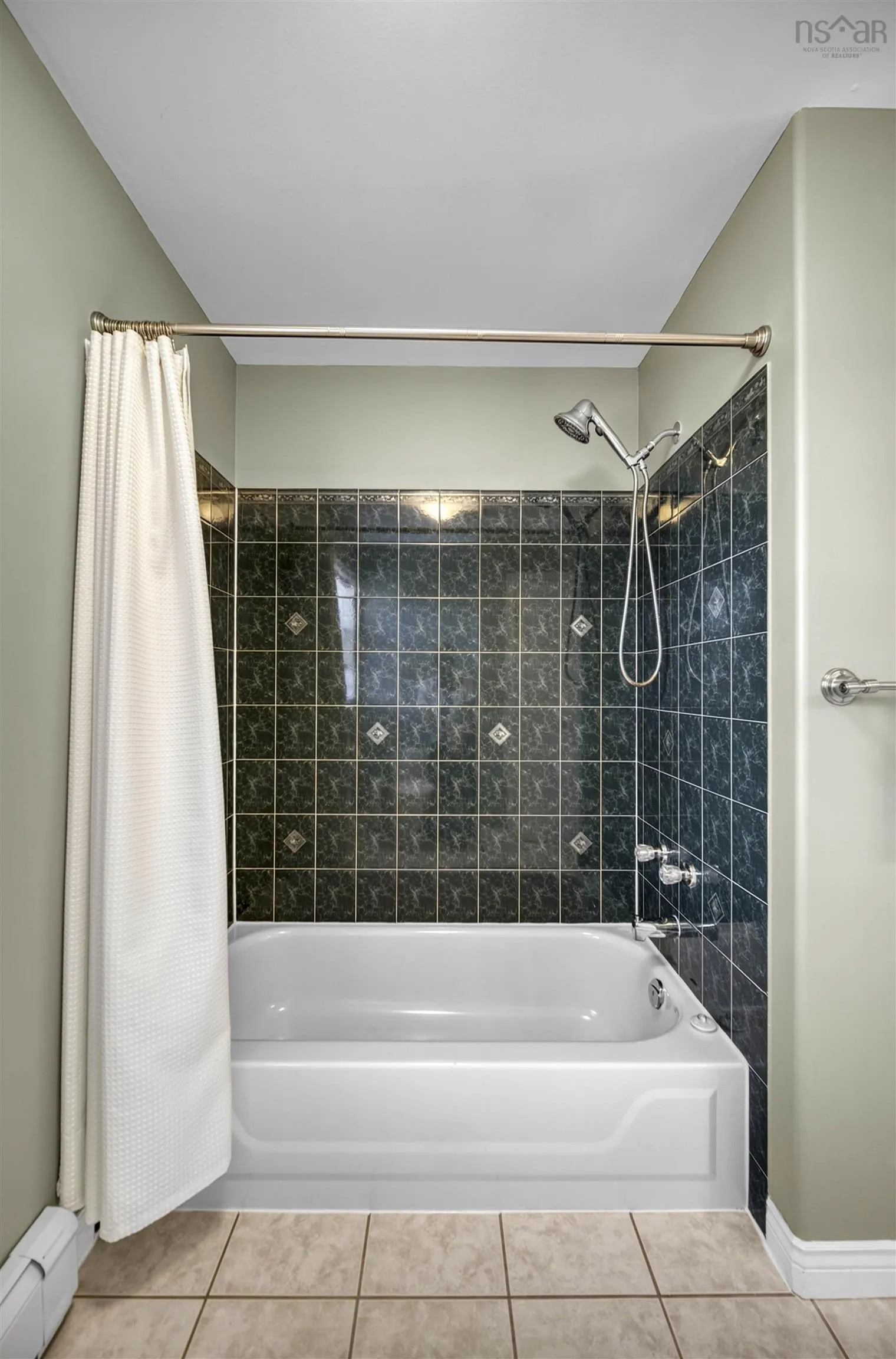 54 Oceanview Drive, Bedford, NS B4A 4C4, 3 Bedrooms Bedrooms, ,3 BathroomsBathrooms,Residential,For Sale,Oceanview,202523932