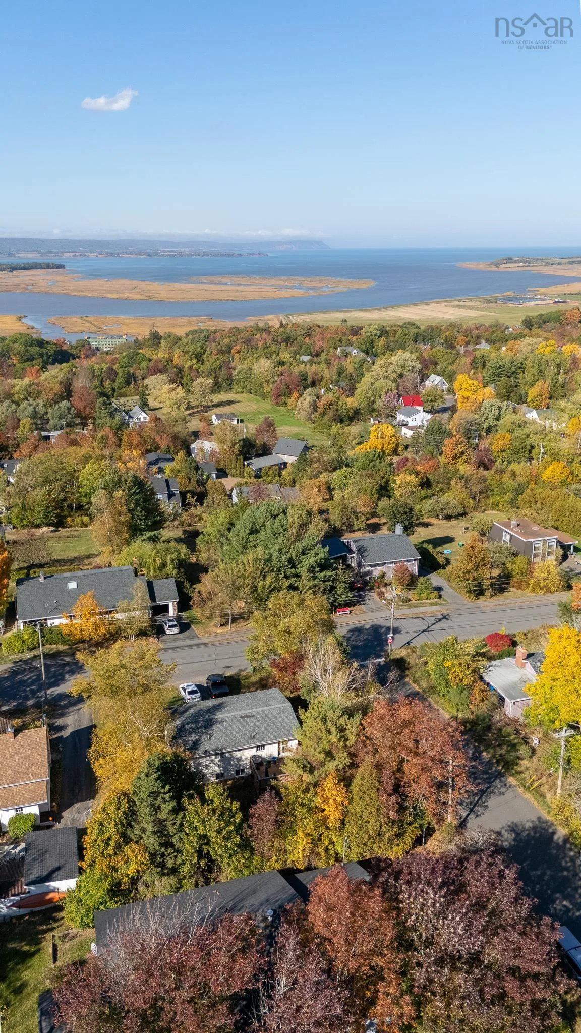 2 Riverview Avenue, Wolfville, NS B4P 2B5, 3 Bedrooms Bedrooms, ,2 BathroomsBathrooms,Residential,For Sale,Riverview,202525630