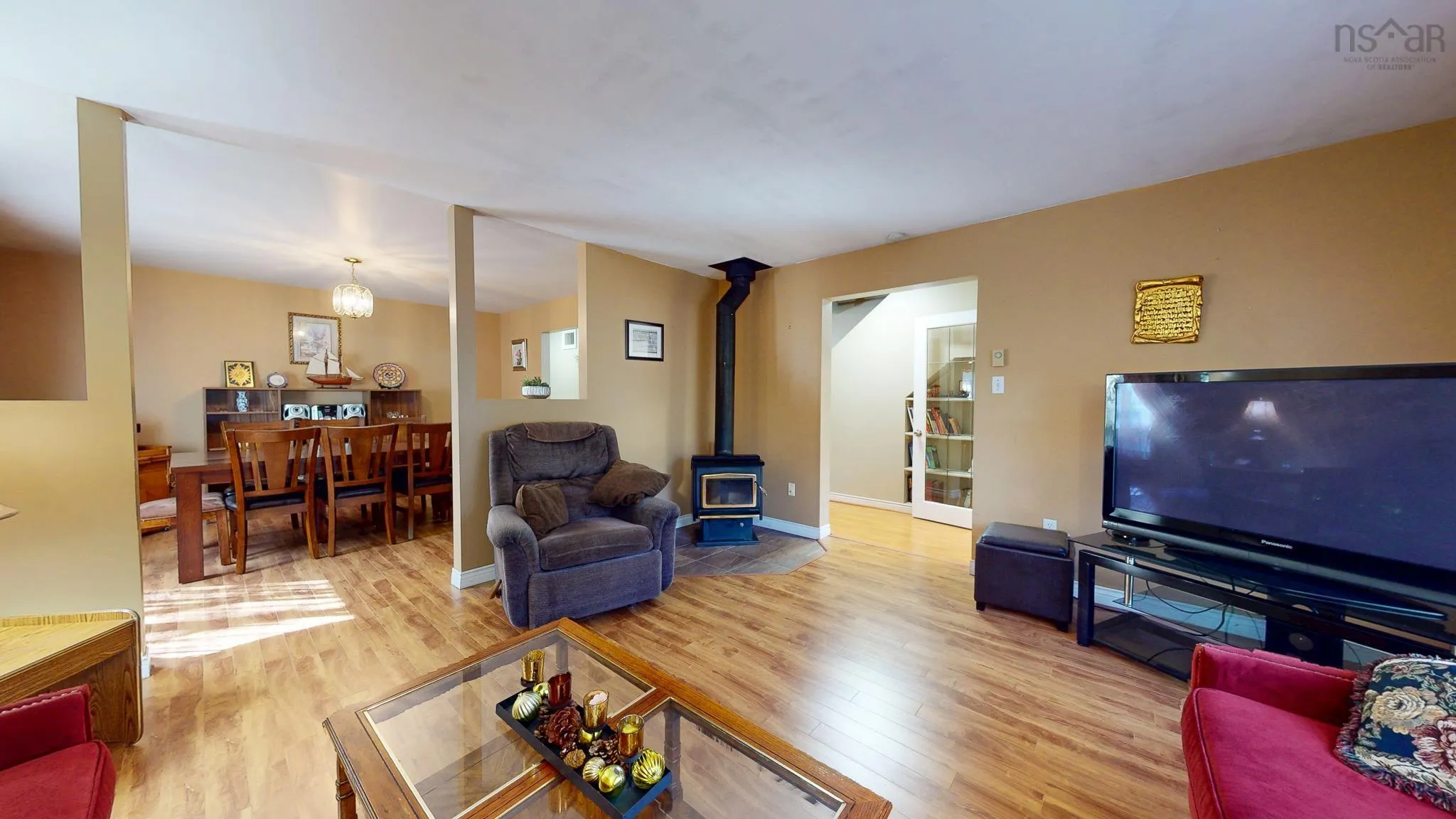 2 Riverview Avenue, Wolfville, NS B4P 2B5, 3 Bedrooms Bedrooms, ,2 BathroomsBathrooms,Residential,For Sale,Riverview,202525630
