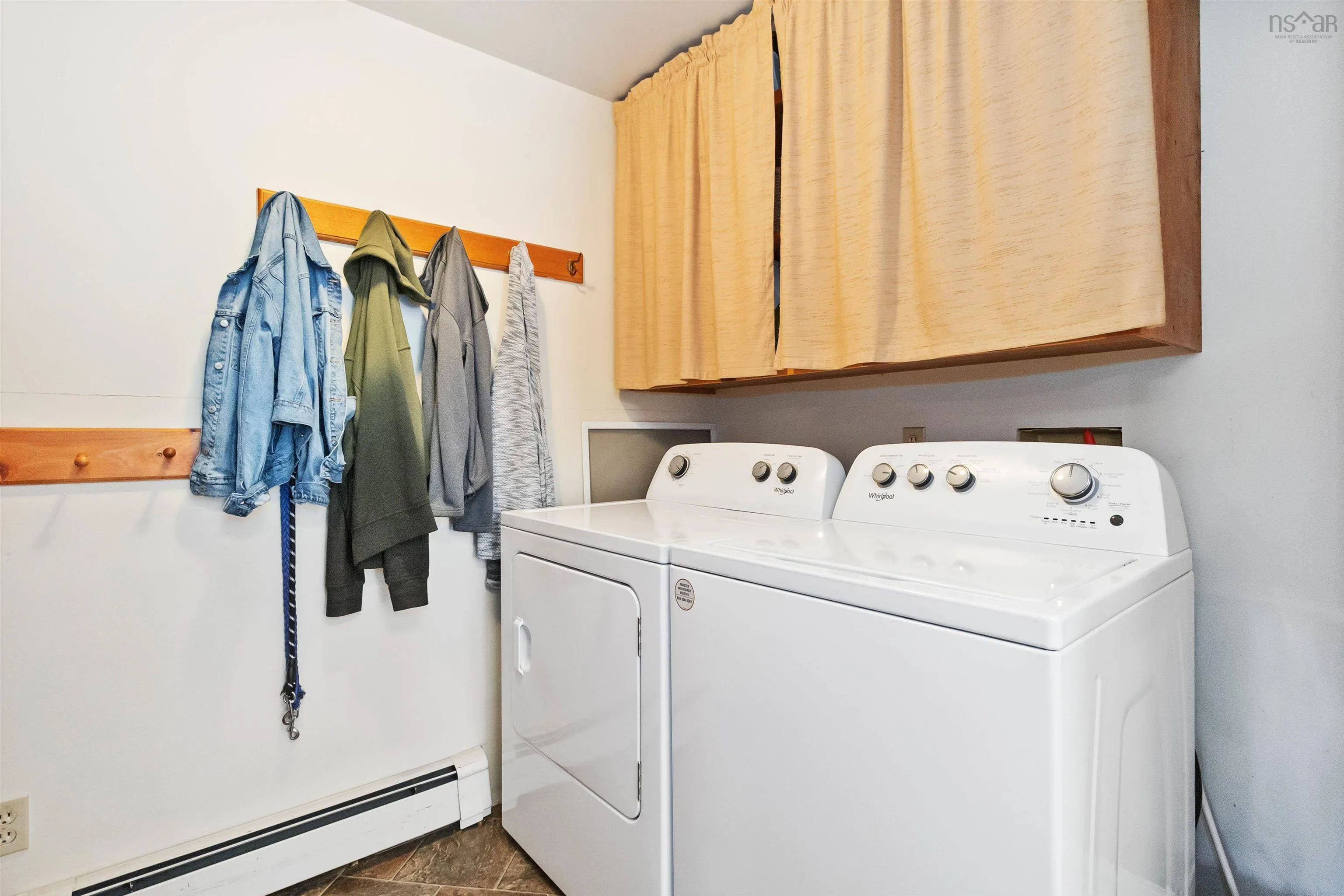 187 Hartz Point Road Road, Shelburne Ns B0t 1w0, 4 Bedrooms Bedrooms, ,2 BathroomsBathrooms,Residential,For Sale,Hartz Point Road,202504929