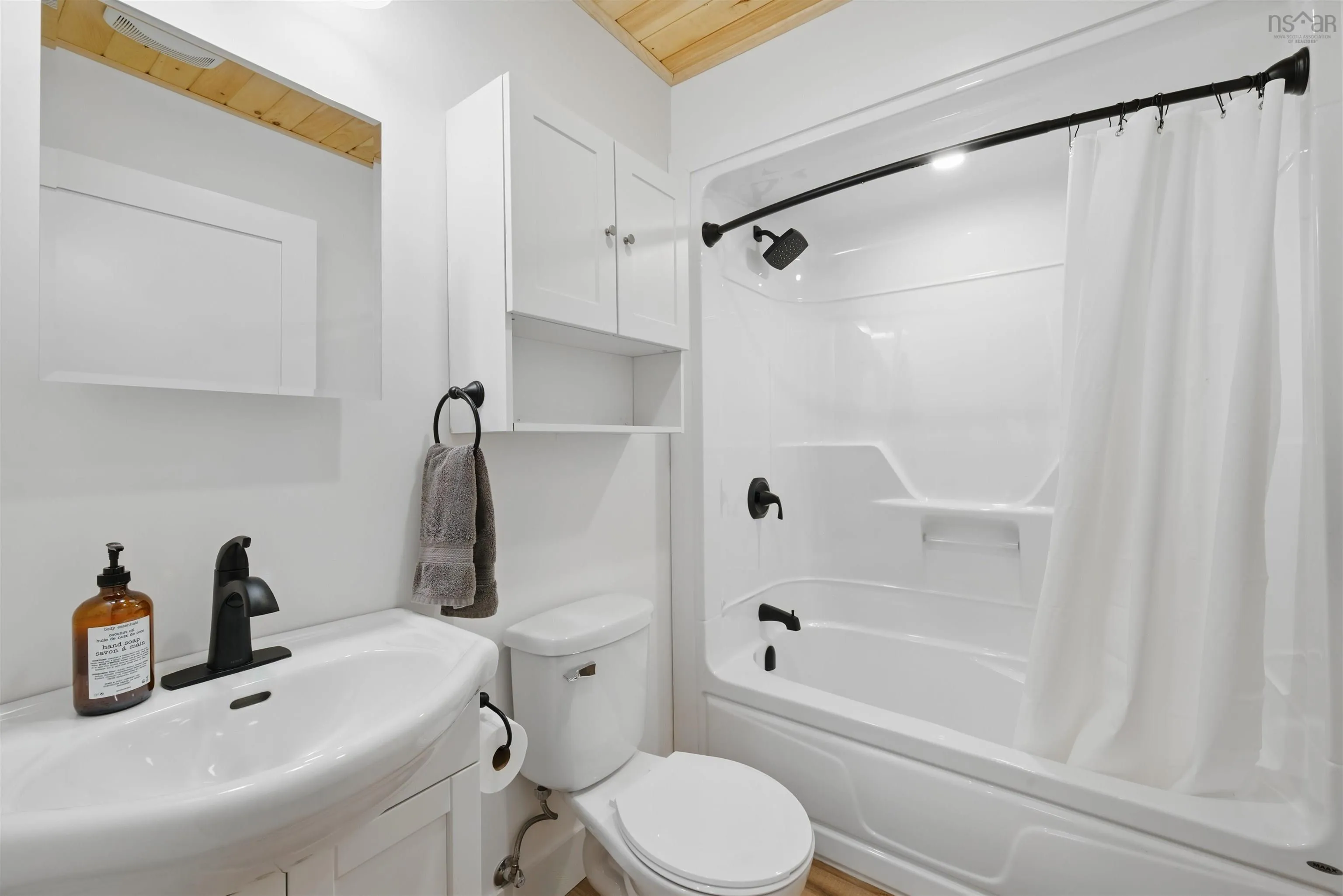 117-192 Resort Road, Vaughan Ns B0n 2t0, 2 Bedrooms Bedrooms, ,1 BathroomBathrooms,Residential,For Sale,Resort,202505570