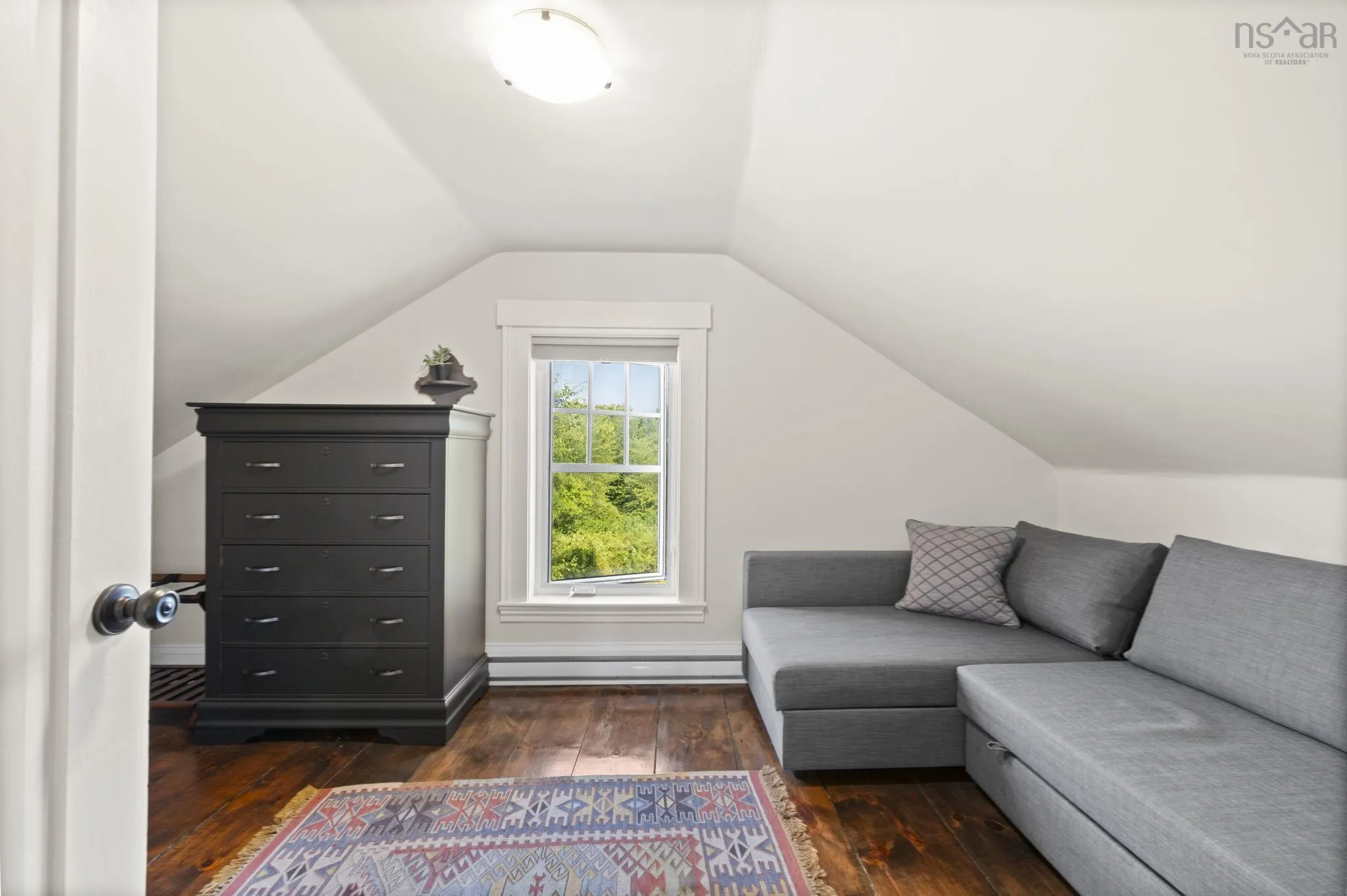 190 Main Street, Berwick, NS B0P 1E0, 4 Bedrooms Bedrooms, ,3 BathroomsBathrooms,Residential,For Sale,Main,202519583