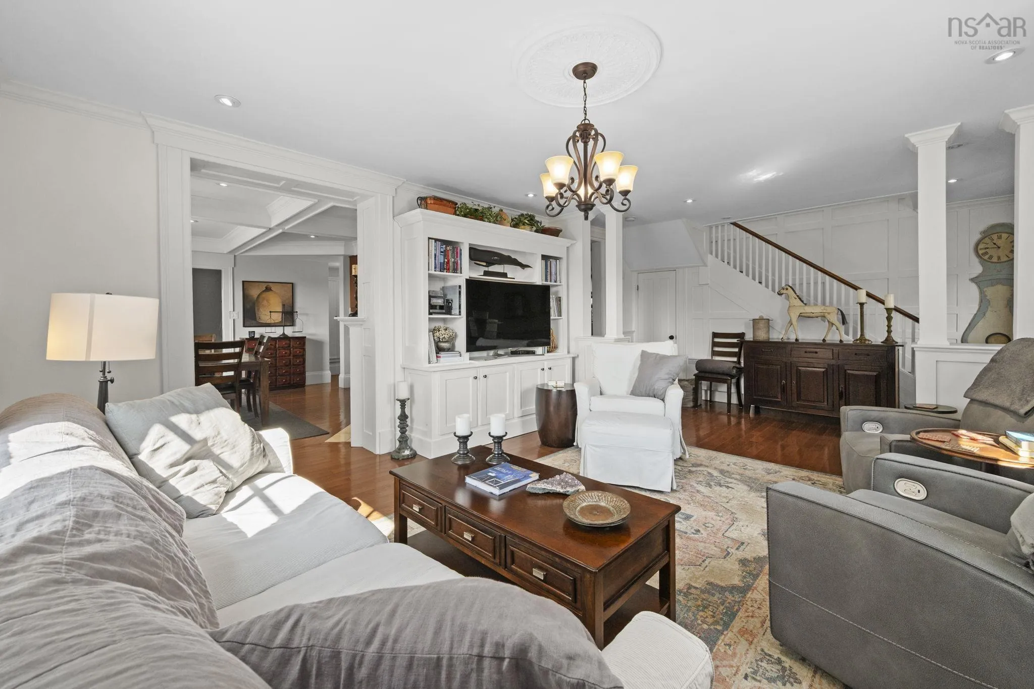 190 Main Street, Berwick, NS B0P 1E0, 4 Bedrooms Bedrooms, ,3 BathroomsBathrooms,Residential,For Sale,Main,202519583