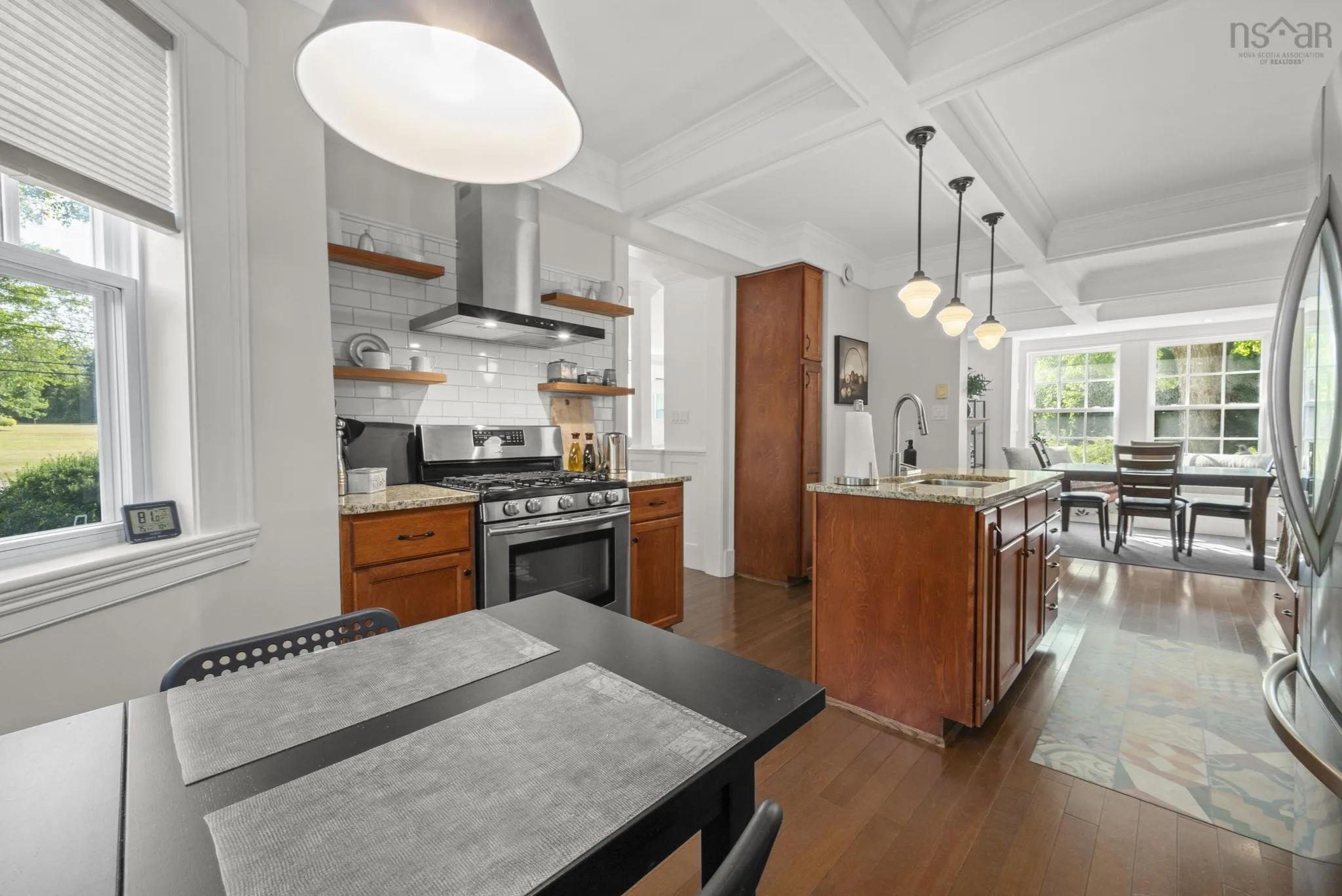 190 Main Street, Berwick, NS B0P 1E0, 4 Bedrooms Bedrooms, ,3 BathroomsBathrooms,Residential,For Sale,Main,202519583
