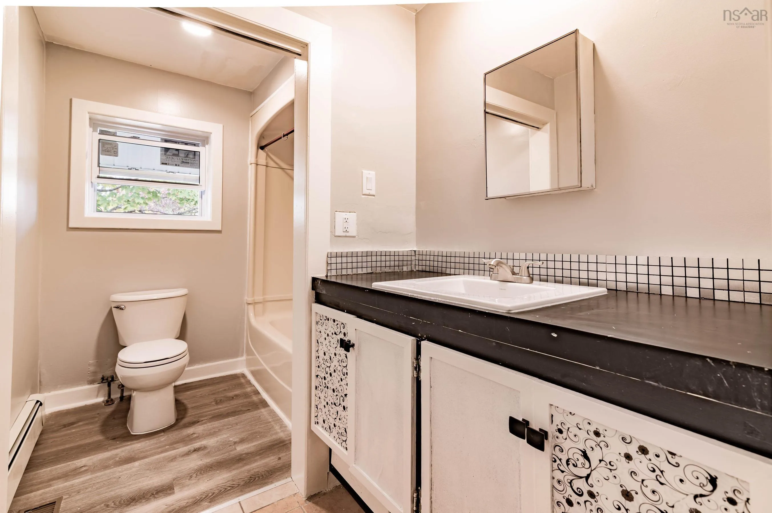 199 Main Street, Middleton Ns B0s 1p0, 6 Bedrooms Bedrooms, ,Residential Income,For Sale,Main,202421333