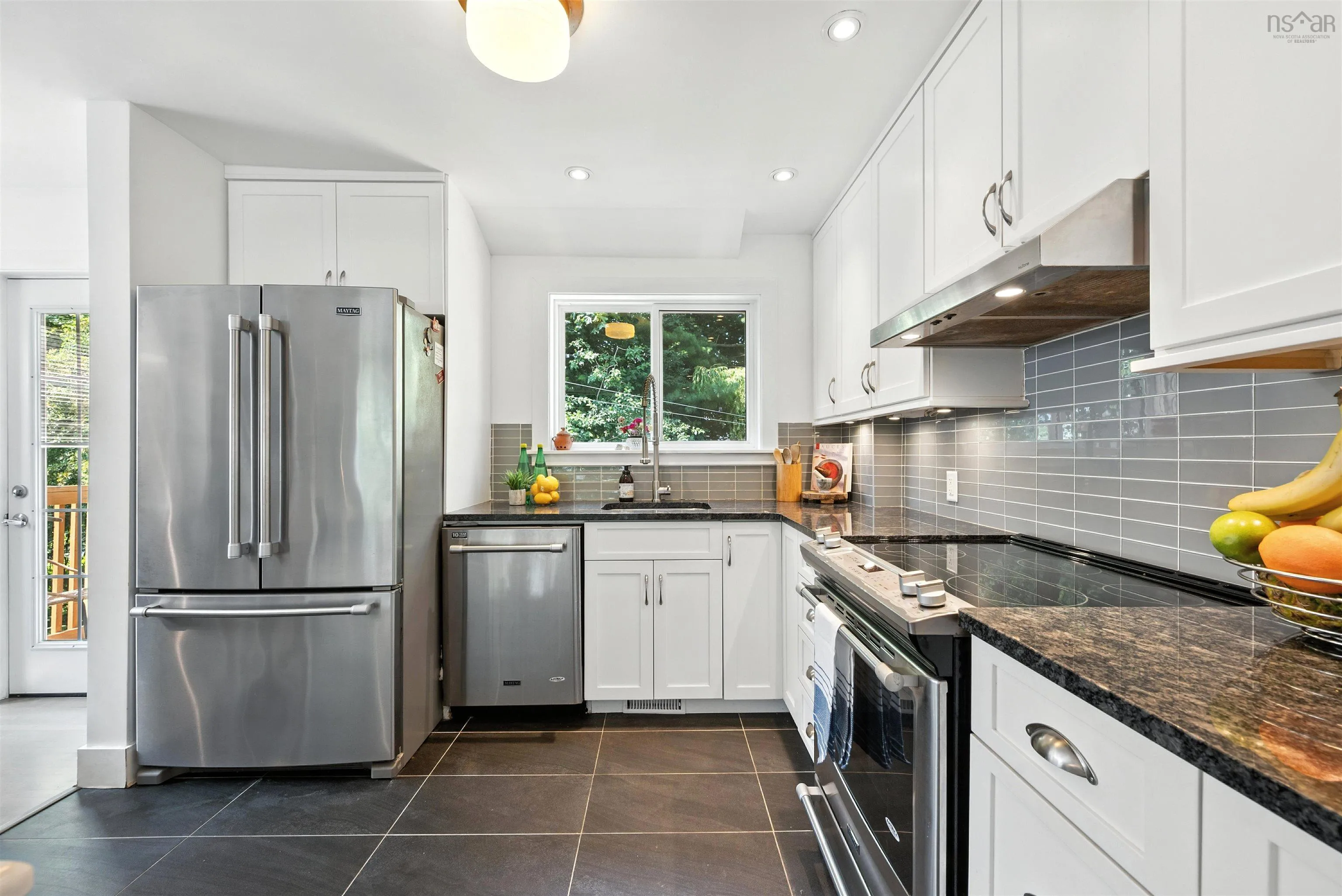 7171 Morningside Drive, Halifax, NS B3L 2E5, 4 Bedrooms Bedrooms, ,4 BathroomsBathrooms,Residential,For Sale,Morningside,202519323