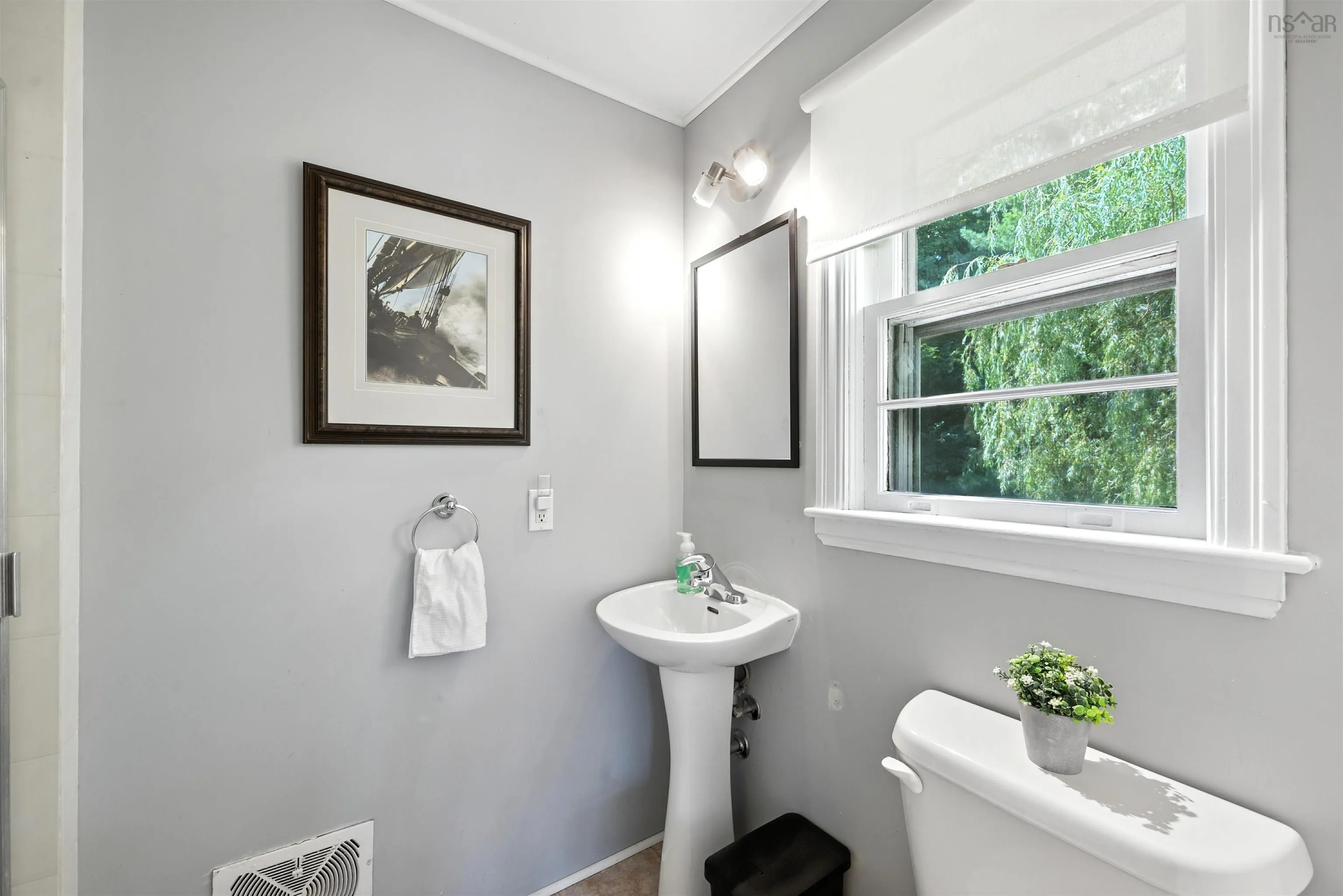 7171 Morningside Drive, Halifax, NS B3L 2E5, 4 Bedrooms Bedrooms, ,4 BathroomsBathrooms,Residential,For Sale,Morningside,202519323