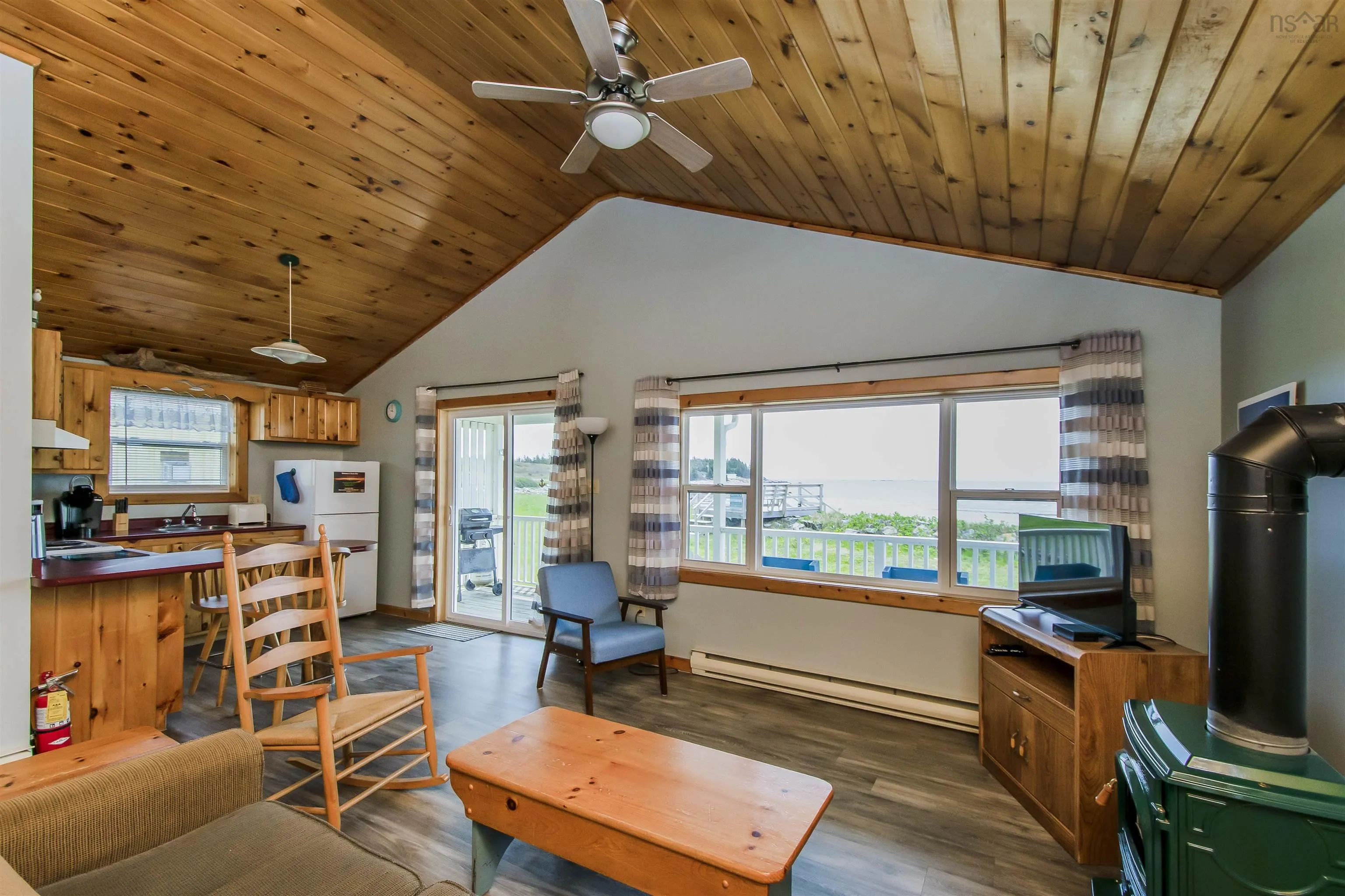 1 Gull Rock Road, Lockeport Ns B0t 1l0, ,Commercial Sale,For Sale,Gull Rock,202500654