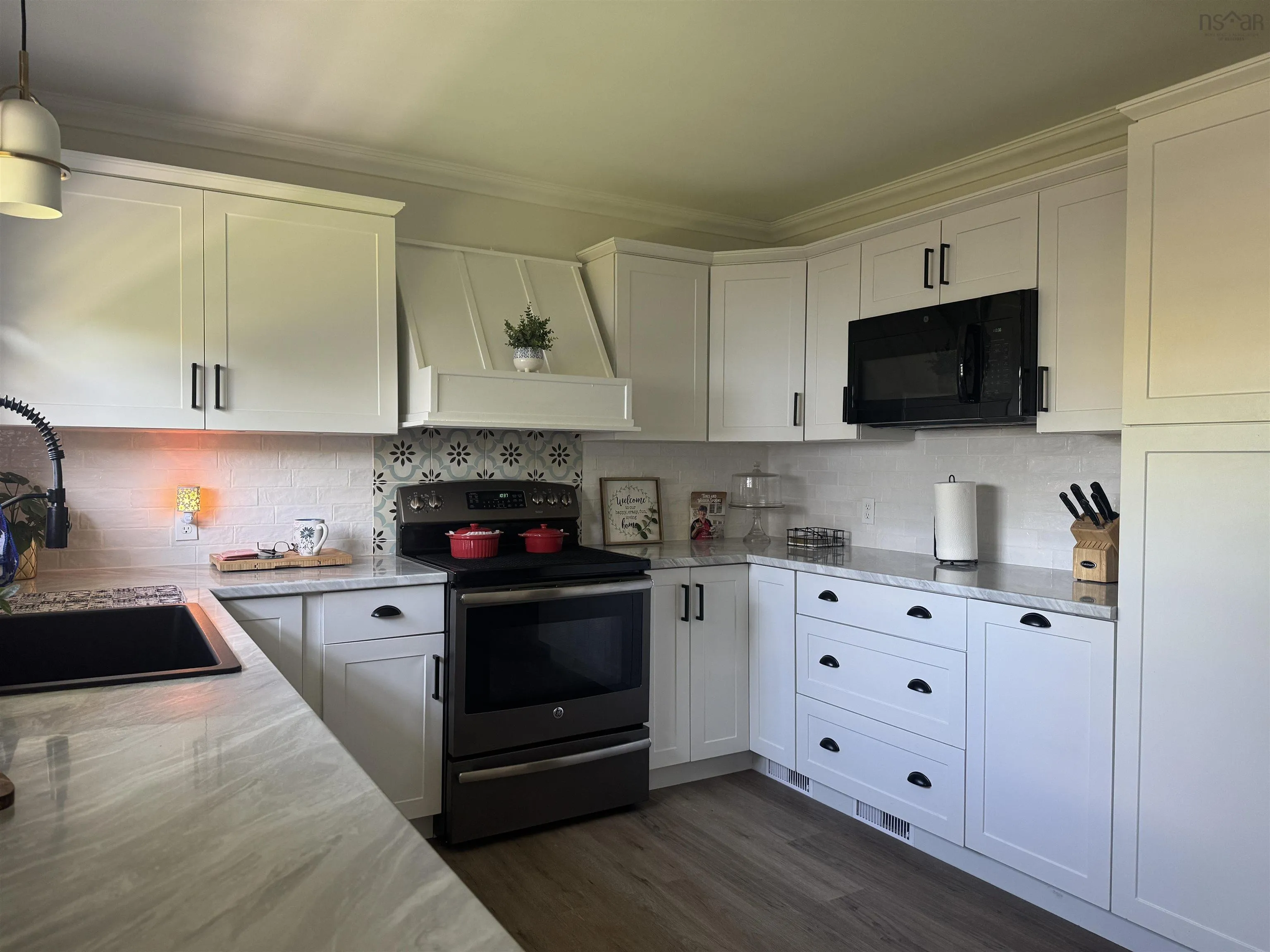 13 Third Avenue, Florence, NS B1Y 1S1, 5 Bedrooms Bedrooms, ,2 BathroomsBathrooms,Residential,For Sale,Third,202524800