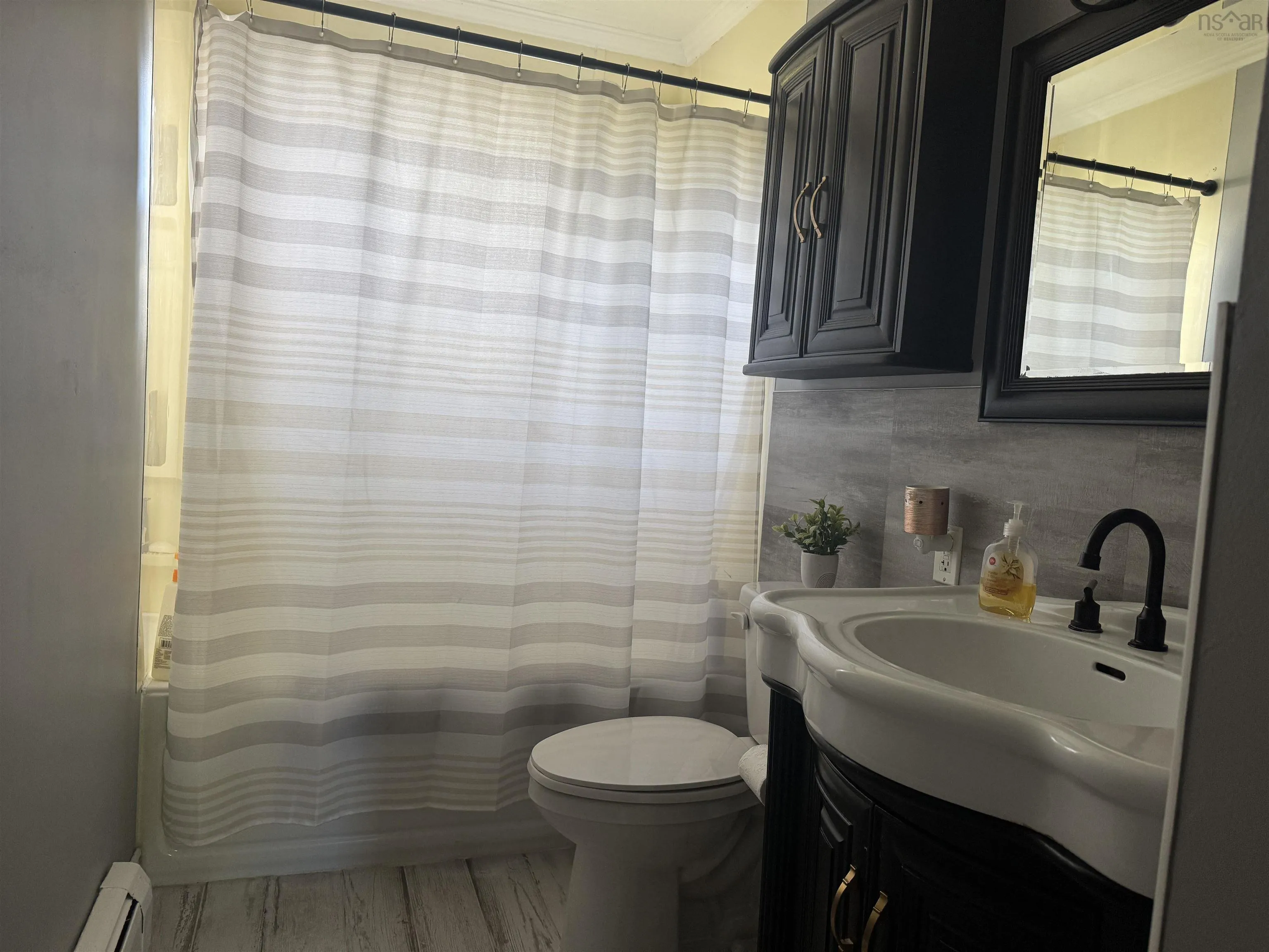 13 Third Avenue, Florence, NS B1Y 1S1, 5 Bedrooms Bedrooms, ,2 BathroomsBathrooms,Residential,For Sale,Third,202524800