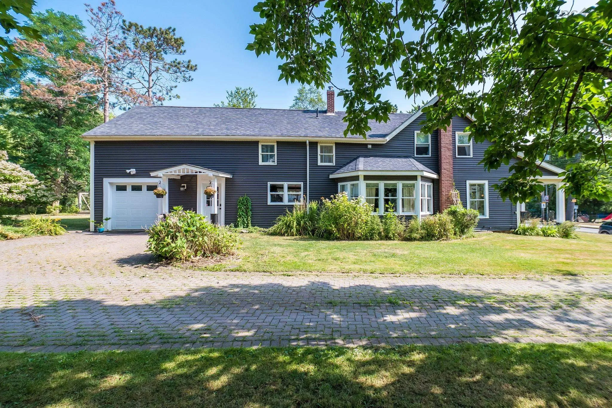 5 Main Street, Hantsport, NS B0P 1P0, 4 Bedrooms Bedrooms, ,4 BathroomsBathrooms,Residential,For Sale,Main,202521122