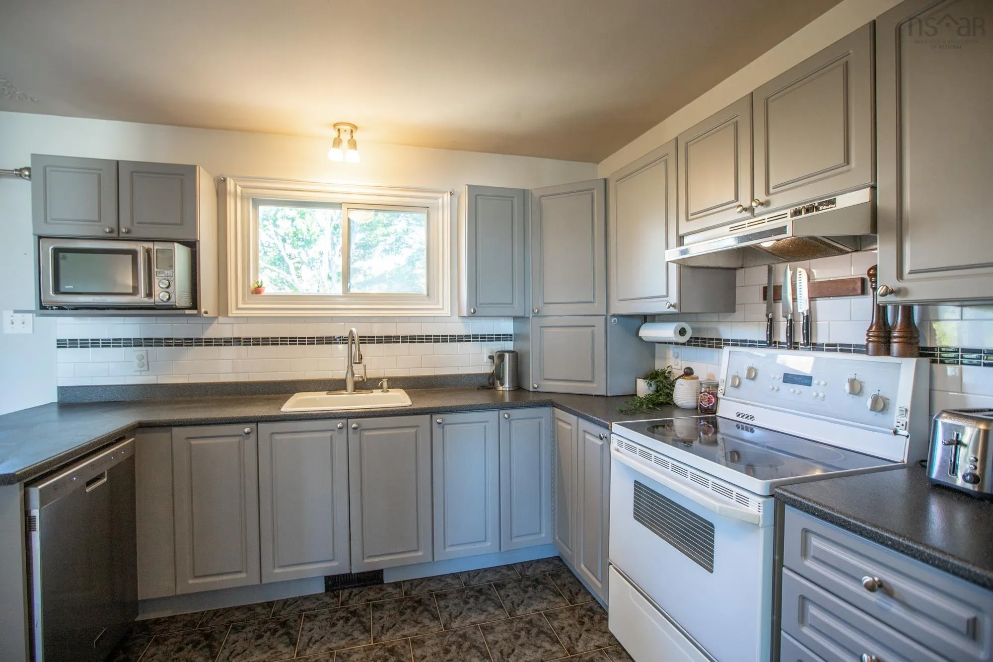 22 Irvin Cross Place Place, Dartmouth, NS B2W 3Y9, 4 Bedrooms Bedrooms, ,2 BathroomsBathrooms,Residential,For Sale,Irvin Cross Place,202521876