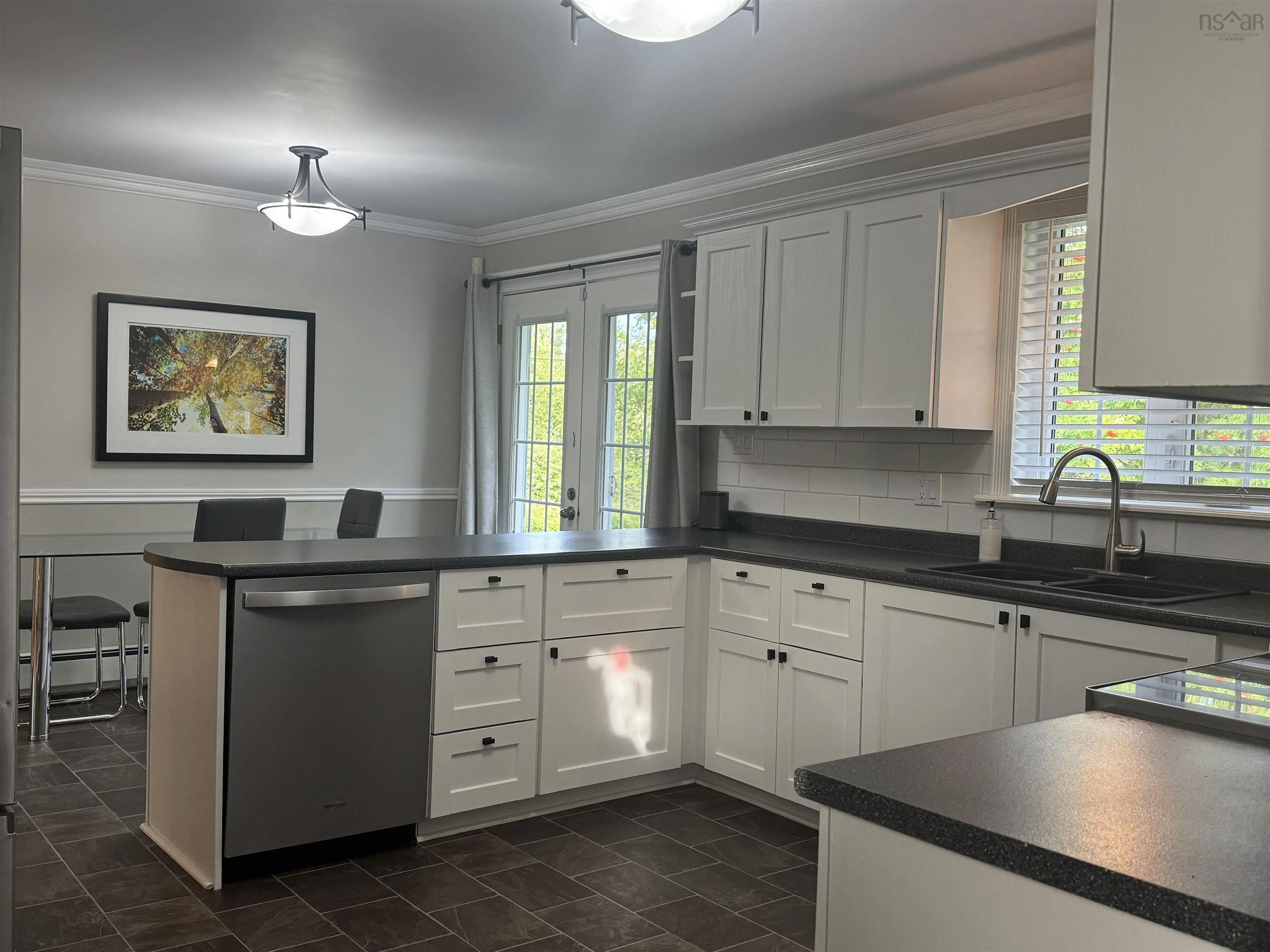 3 Robert Avenue, Sydney Mines, NS B1V 3J2, 3 Bedrooms Bedrooms, ,2 BathroomsBathrooms,Residential,For Sale,Robert,202522732