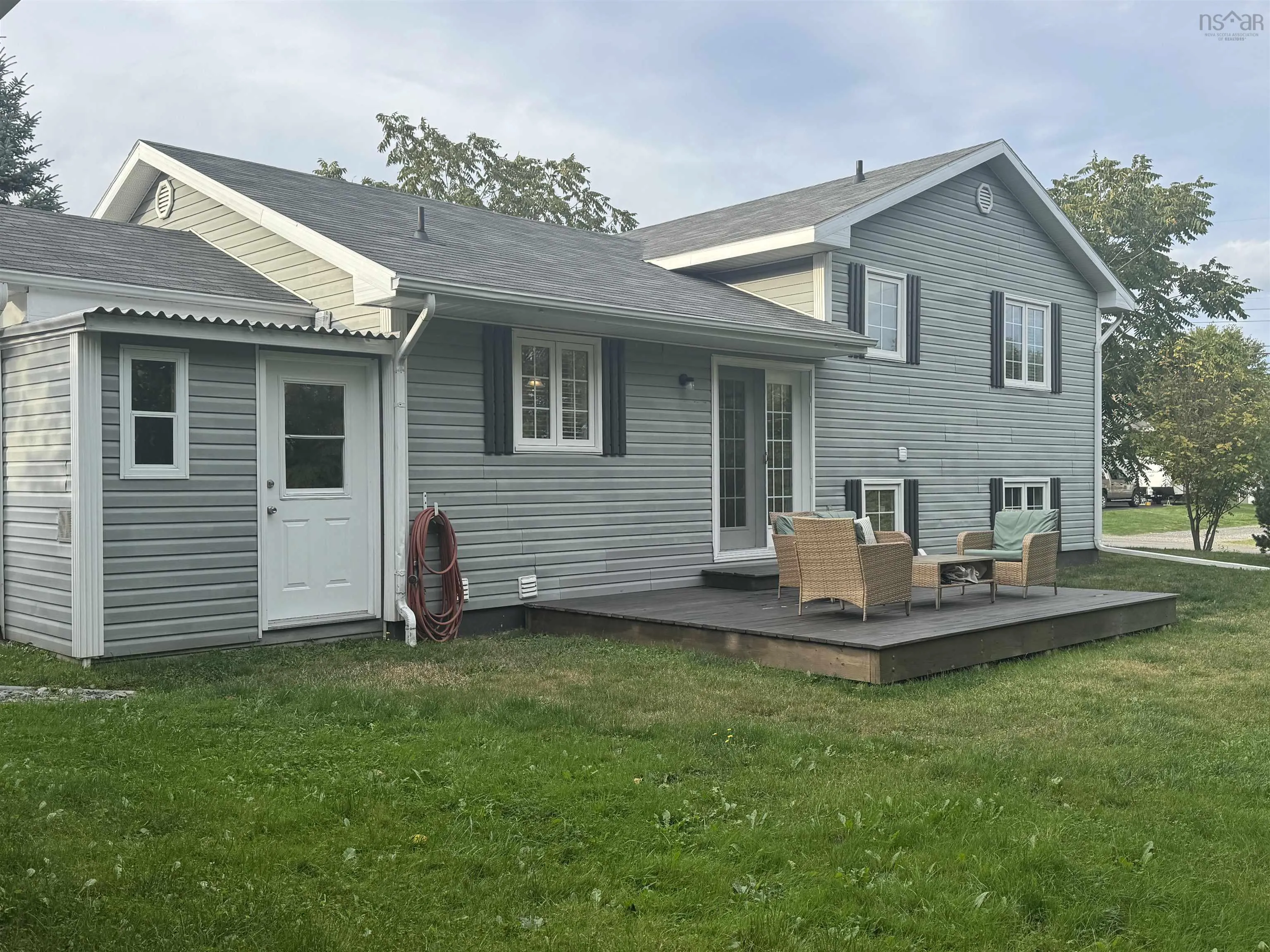 3 Robert Avenue, Sydney Mines, NS B1V 3J2, 3 Bedrooms Bedrooms, ,2 BathroomsBathrooms,Residential,For Sale,Robert,202522732