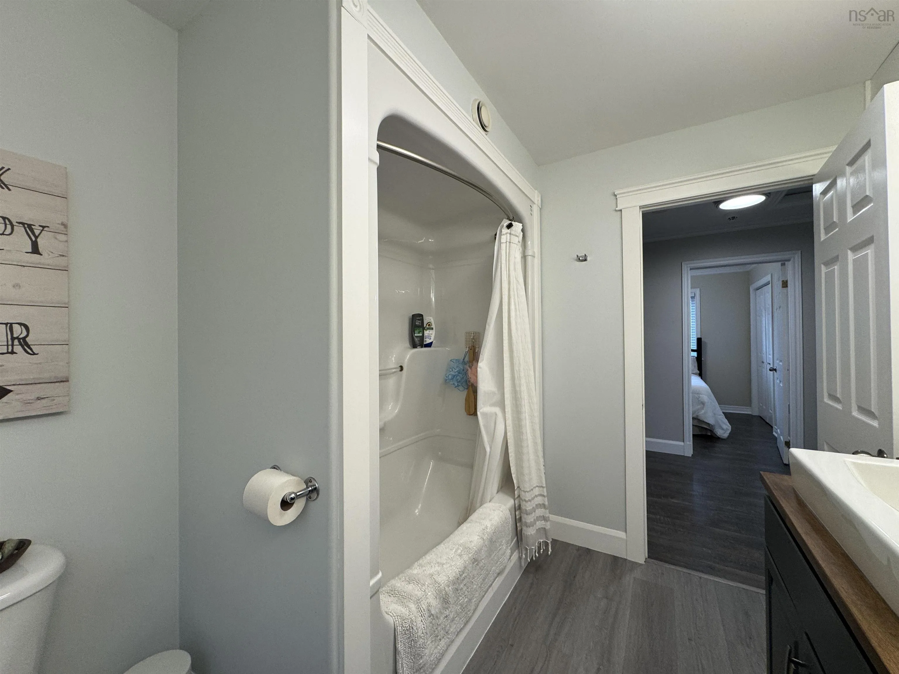 3 Robert Avenue, Sydney Mines, NS B1V 3J2, 3 Bedrooms Bedrooms, ,2 BathroomsBathrooms,Residential,For Sale,Robert,202522732