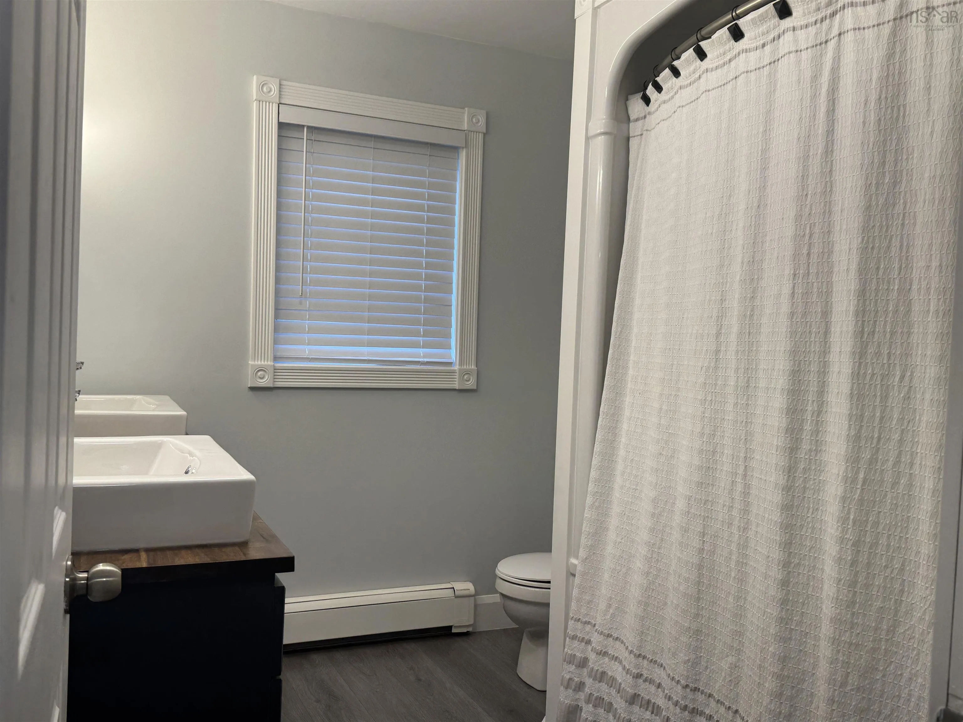 3 Robert Avenue, Sydney Mines, NS B1V 3J2, 3 Bedrooms Bedrooms, ,2 BathroomsBathrooms,Residential,For Sale,Robert,202522732