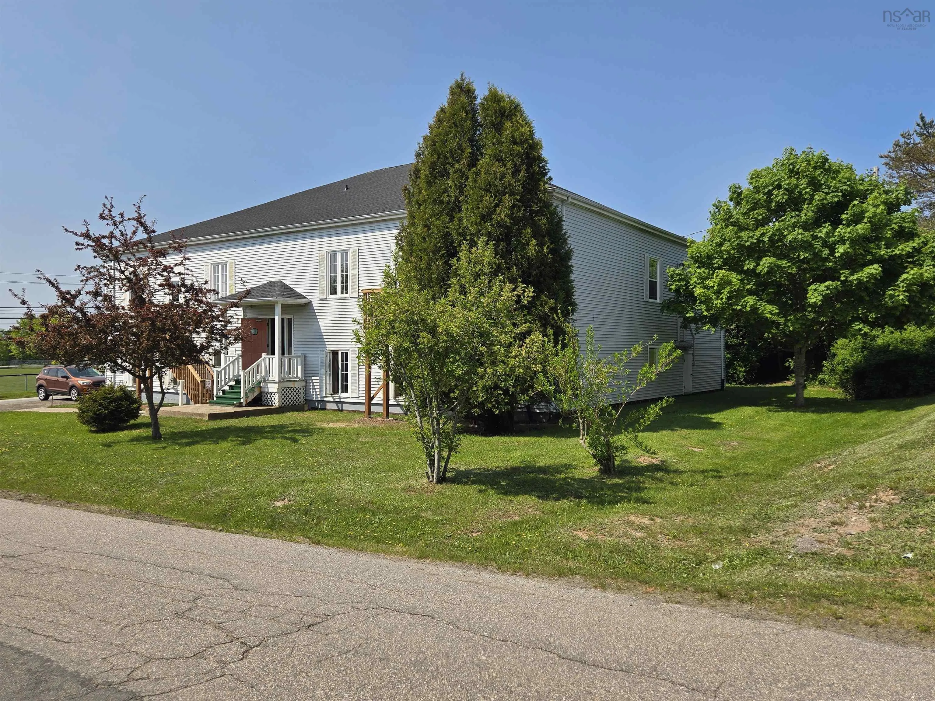 127-140-142-144 Third Avenue, Digby Ns B0v 1a0, 36 Bedrooms Bedrooms, ,Residential Income,For Sale,Third,202502304