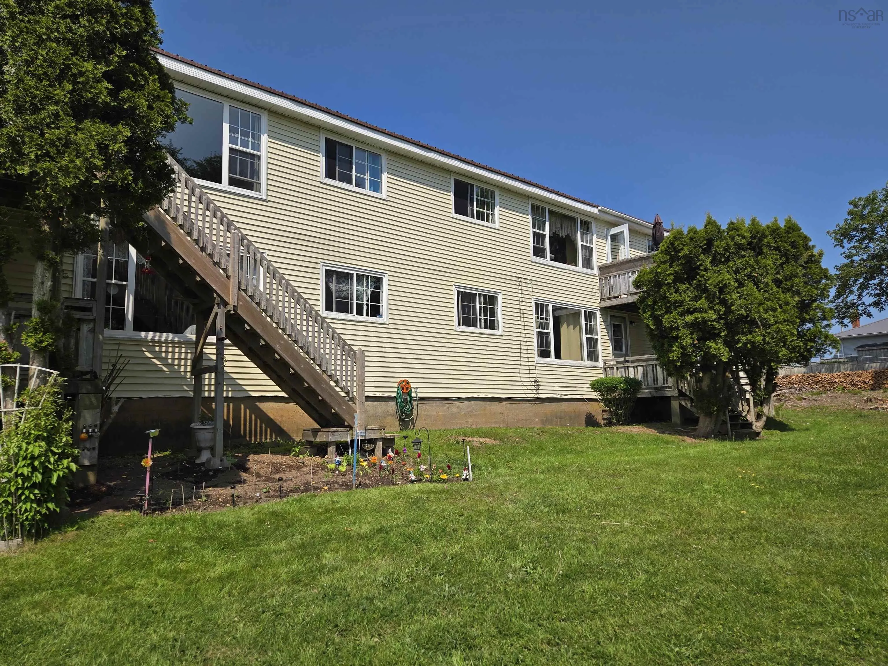 127-140-142-144 Third Avenue, Digby Ns B0v 1a0, 36 Bedrooms Bedrooms, ,Residential Income,For Sale,Third,202502304