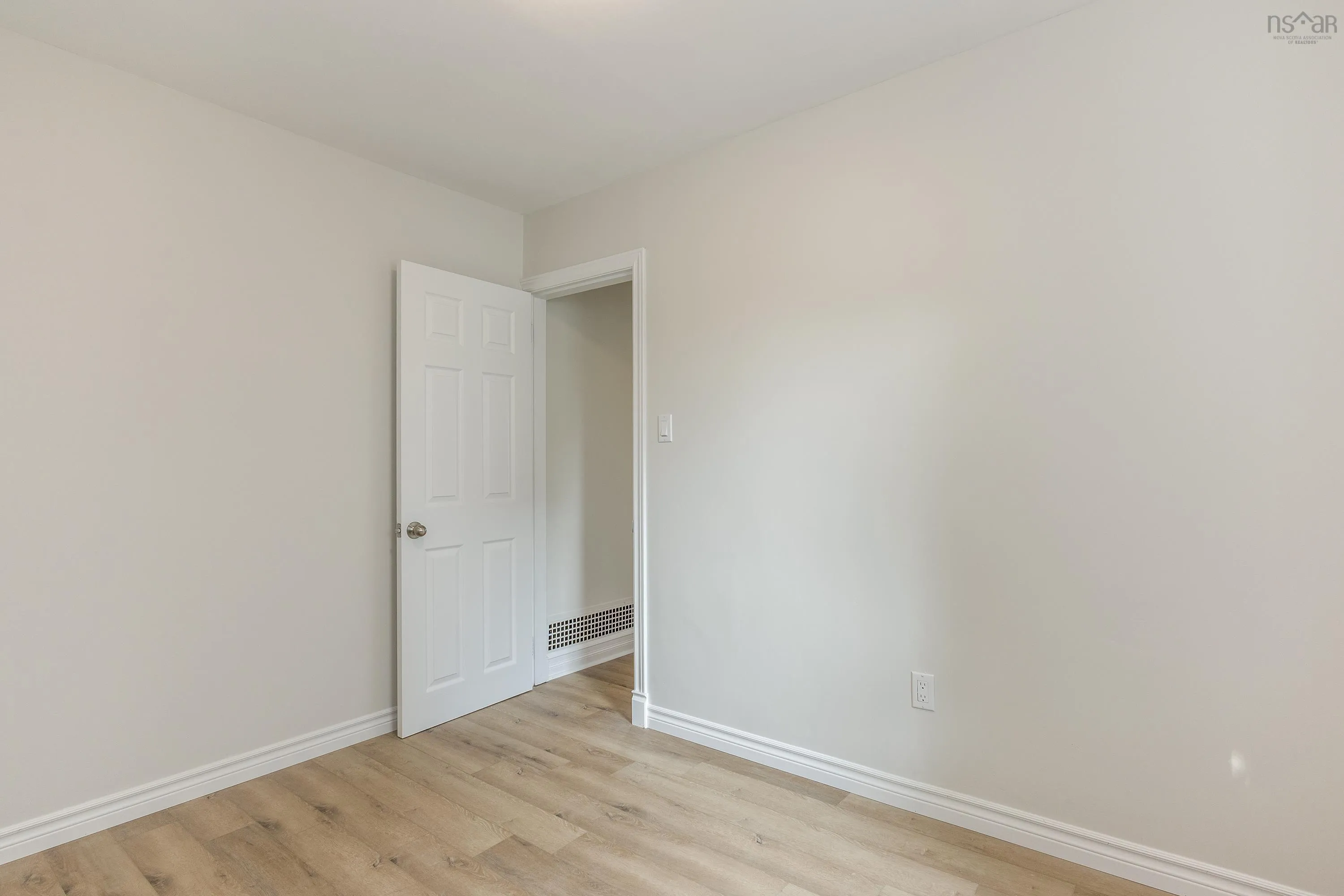 66 Woodland Avenue, Dartmouth, NS B3A 3K1, 3 Bedrooms Bedrooms, ,1 BathroomBathrooms,Residential,For Sale,Woodland,202520410