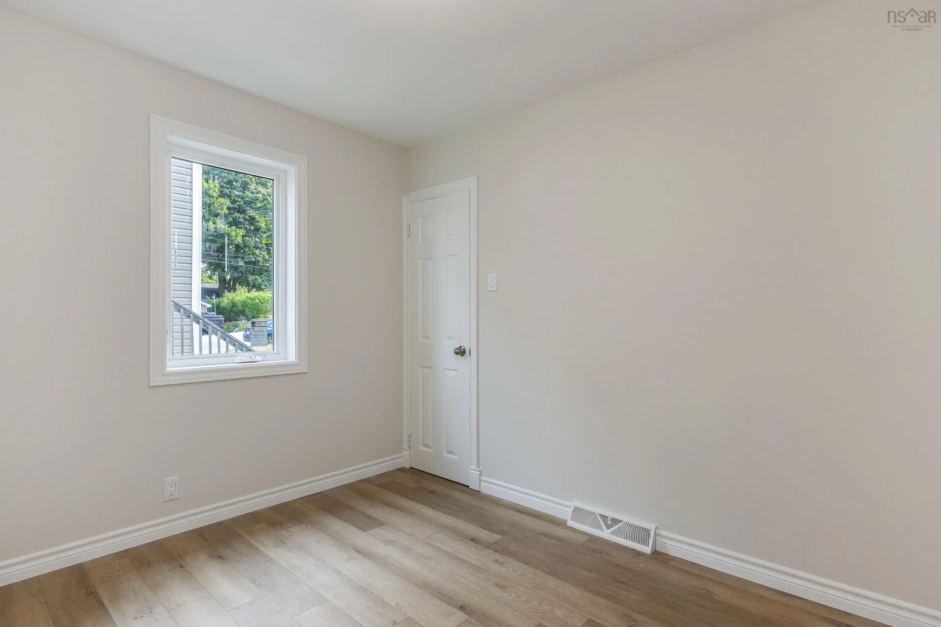 66 Woodland Avenue, Dartmouth, NS B3A 3K1, 3 Bedrooms Bedrooms, ,1 BathroomBathrooms,Residential,For Sale,Woodland,202520410