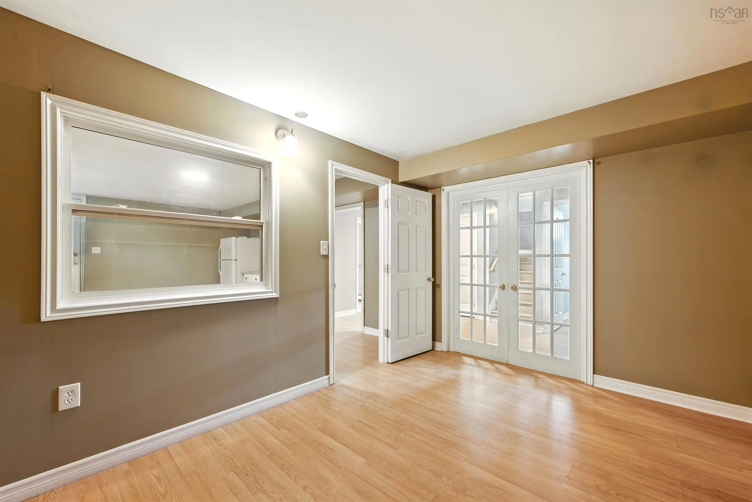 9 Roxbury Crescent, Halifax, NS B3M 4S9, 5 Bedrooms Bedrooms, ,4 BathroomsBathrooms,Residential,For Sale,Roxbury,202519499