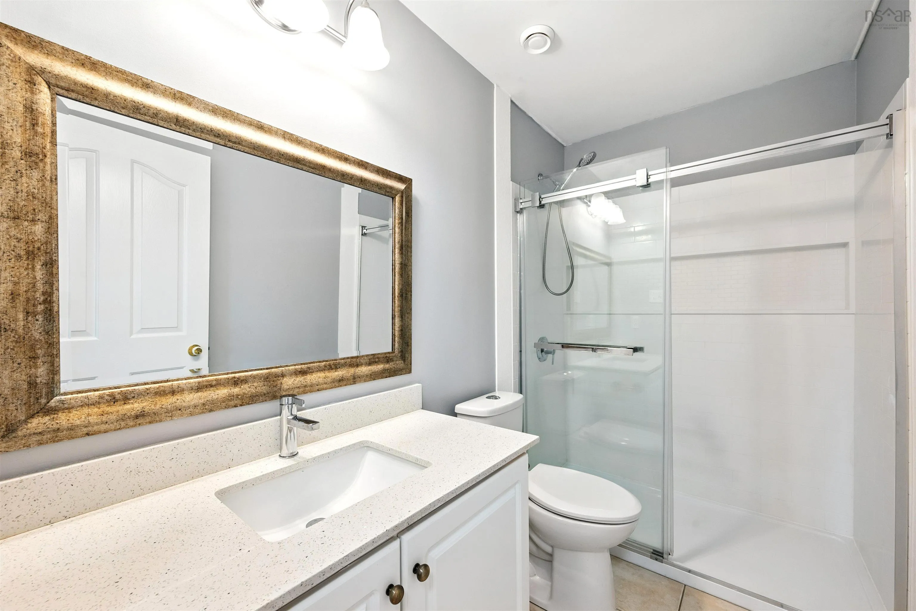 9 Roxbury Crescent, Halifax, NS B3M 4S9, 5 Bedrooms Bedrooms, ,4 BathroomsBathrooms,Residential,For Sale,Roxbury,202519499