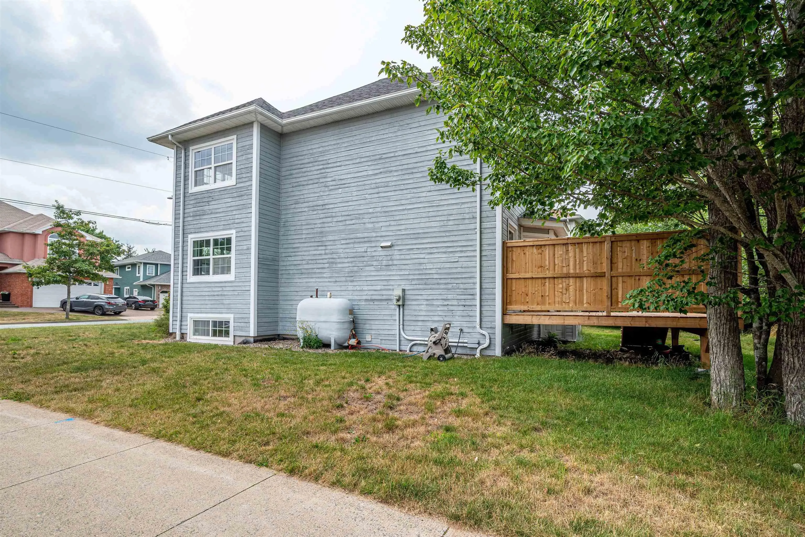 9 Roxbury Crescent, Halifax, NS B3M 4S9, 5 Bedrooms Bedrooms, ,4 BathroomsBathrooms,Residential,For Sale,Roxbury,202519499