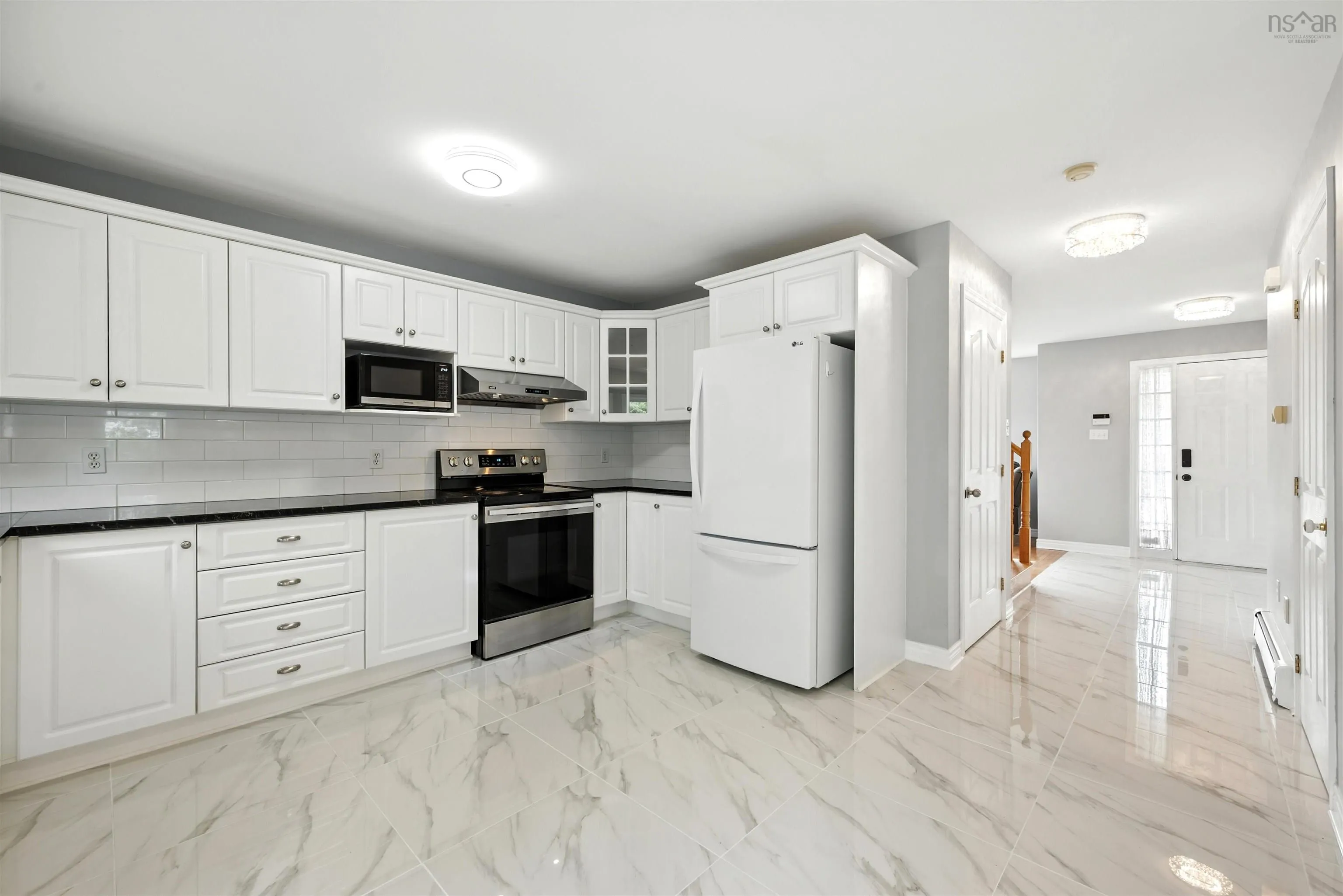 9 Roxbury Crescent, Halifax, NS B3M 4S9, 5 Bedrooms Bedrooms, ,4 BathroomsBathrooms,Residential,For Sale,Roxbury,202519499