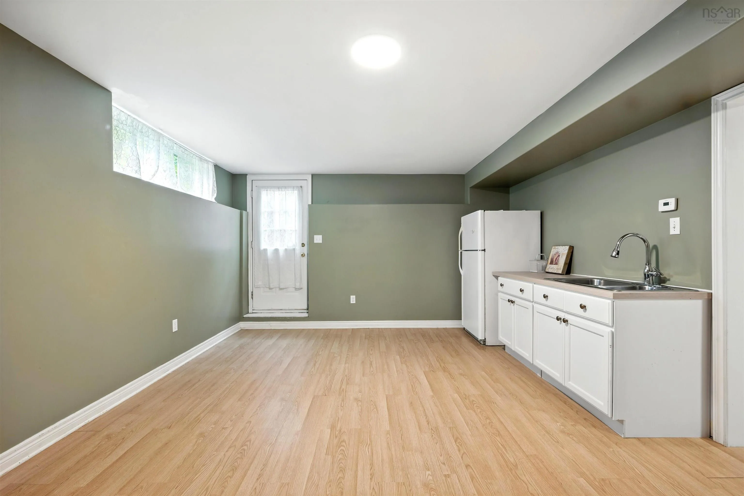9 Roxbury Crescent, Halifax, NS B3M 4S9, 5 Bedrooms Bedrooms, ,4 BathroomsBathrooms,Residential,For Sale,Roxbury,202519499