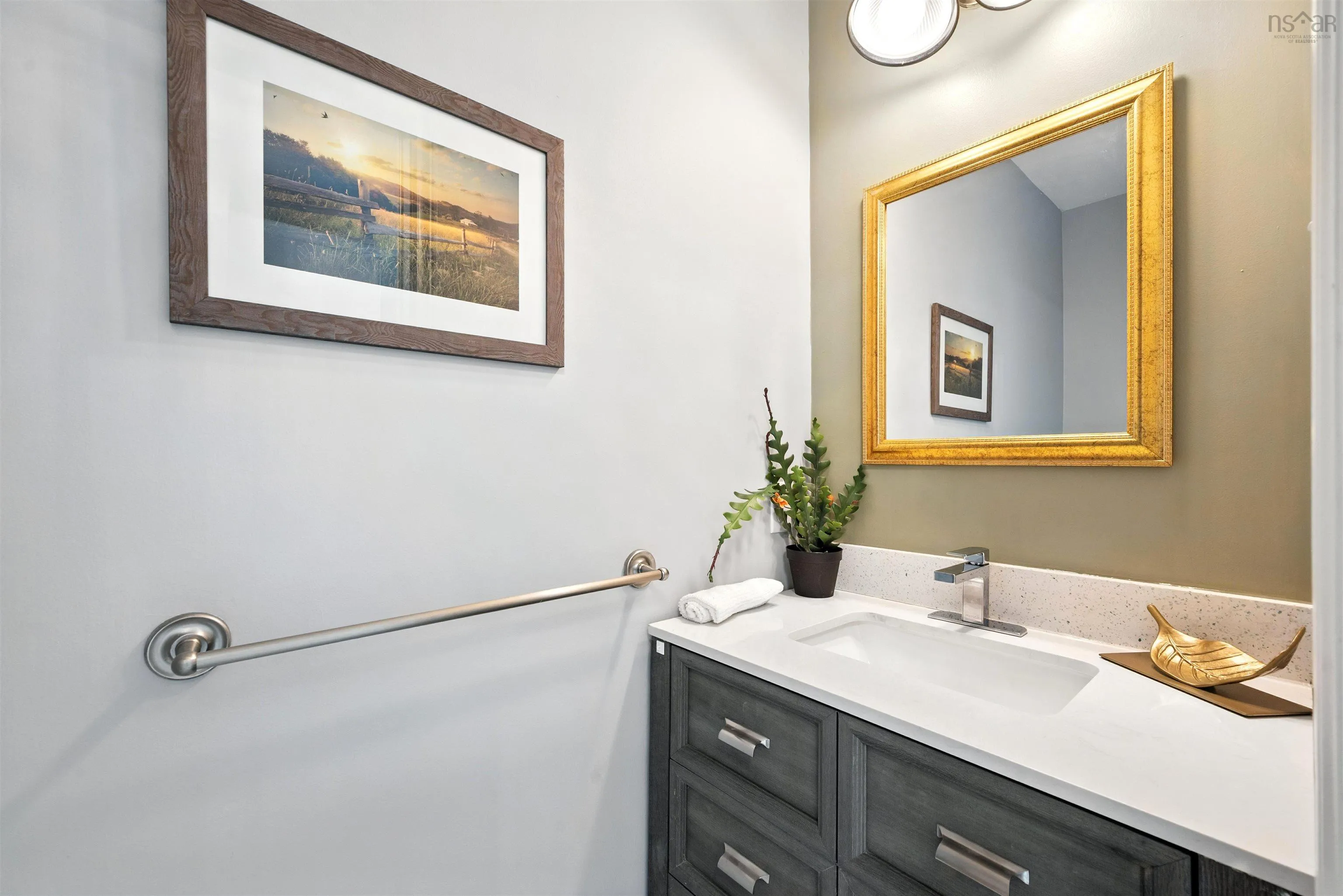 9 Roxbury Crescent, Halifax, NS B3M 4S9, 5 Bedrooms Bedrooms, ,4 BathroomsBathrooms,Residential,For Sale,Roxbury,202519499